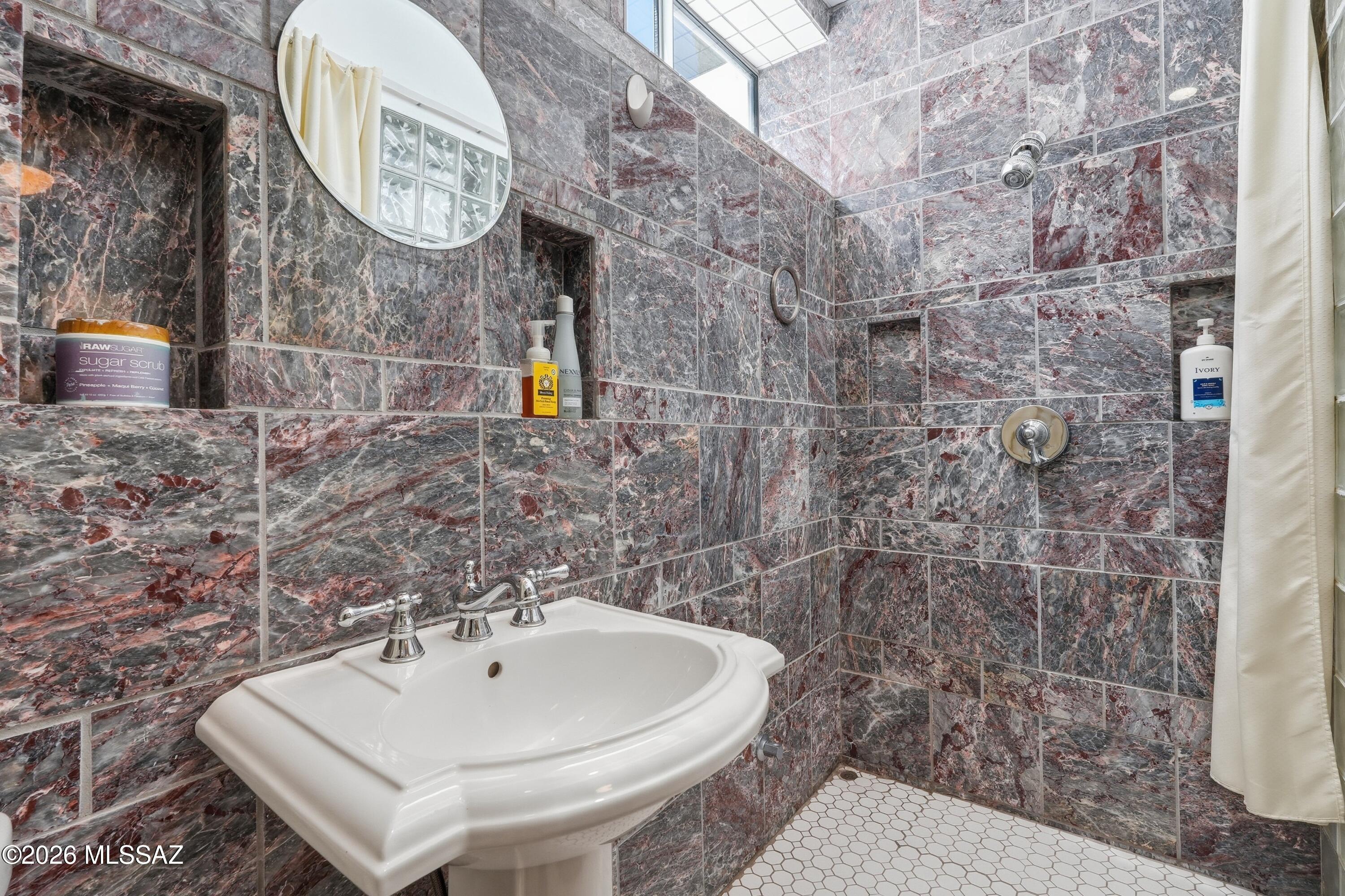 El Montevideo Estates - Residential