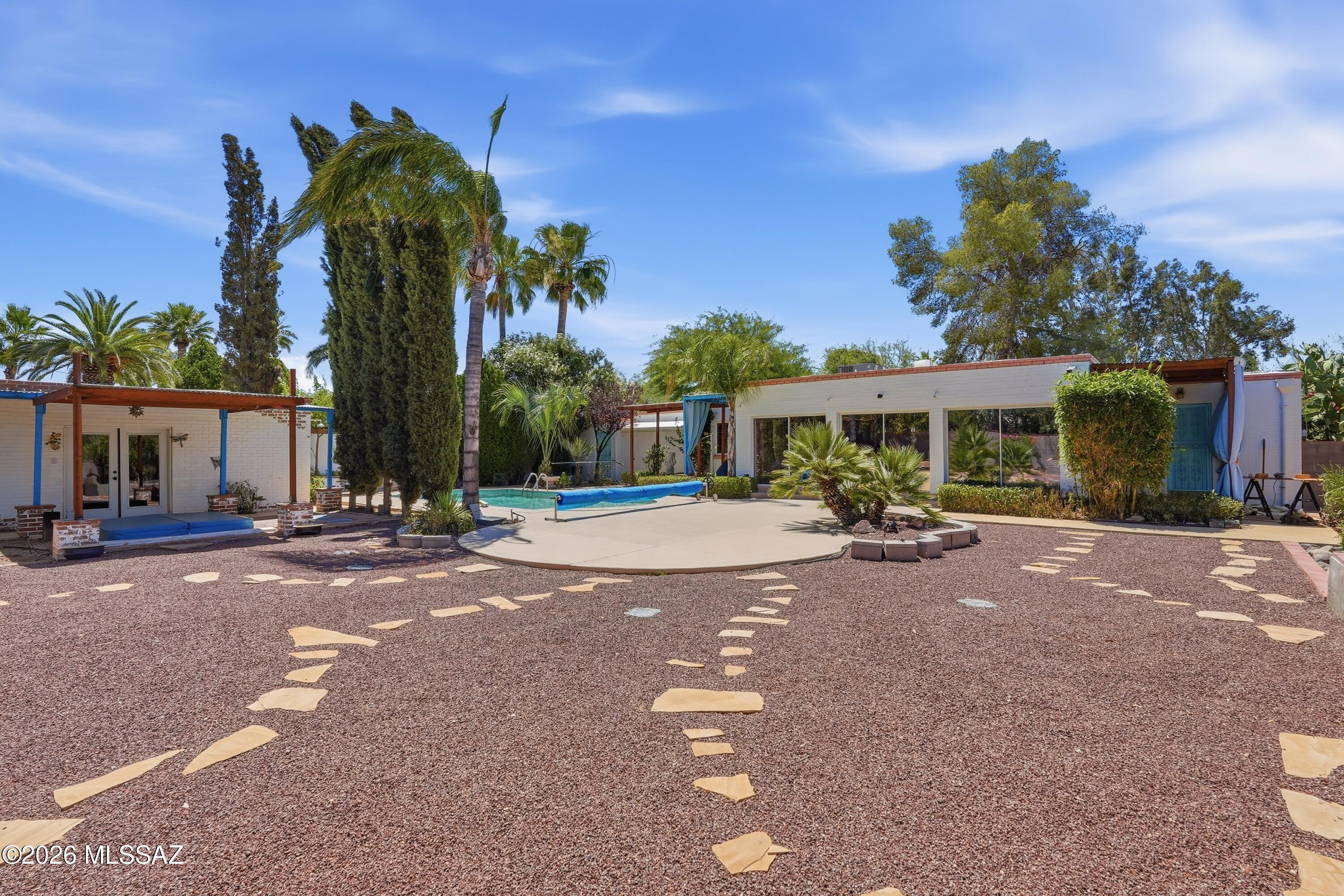 El Montevideo Estates - Residential