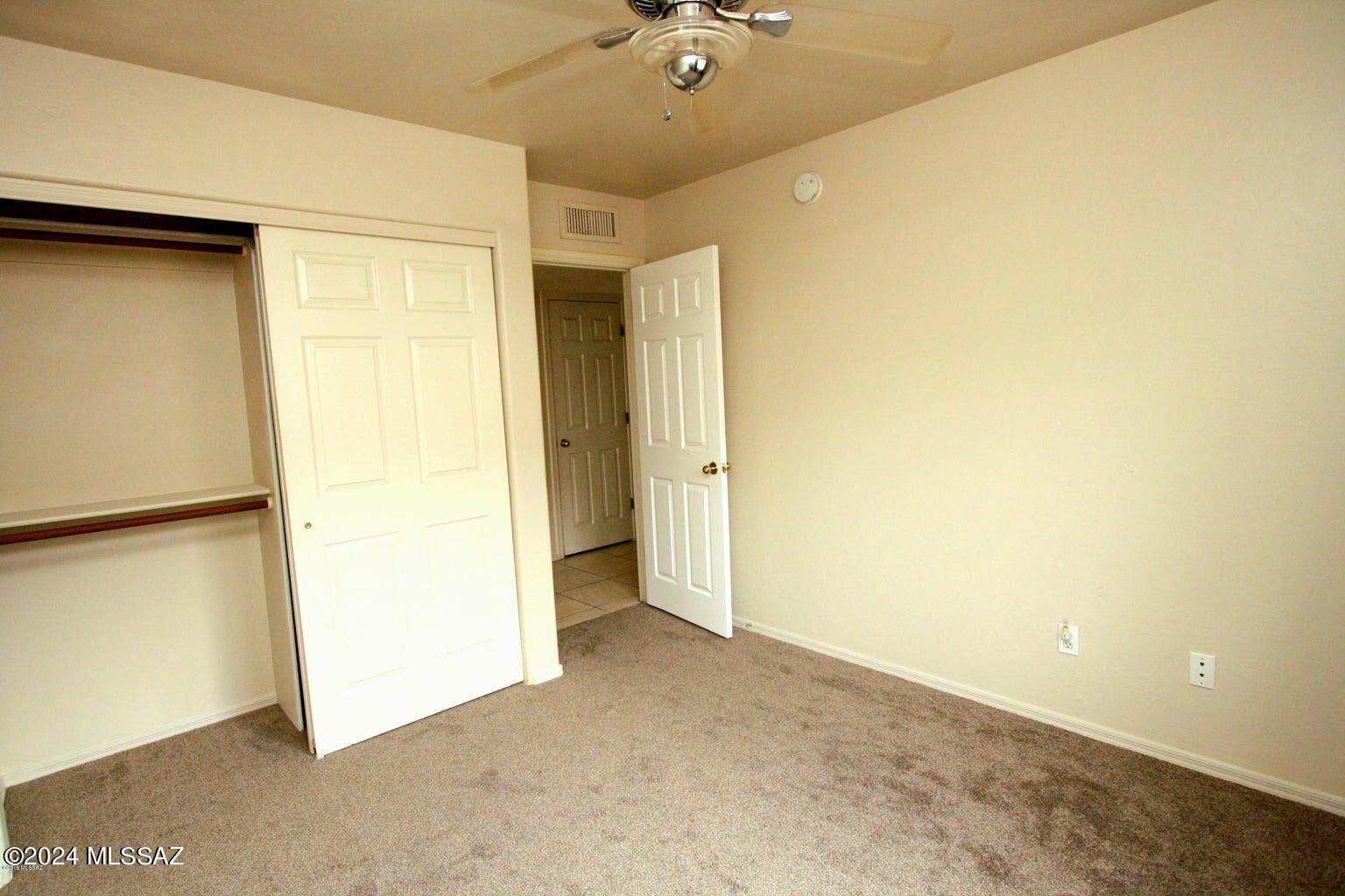 Las Lindas(1-76) - Residential Lease