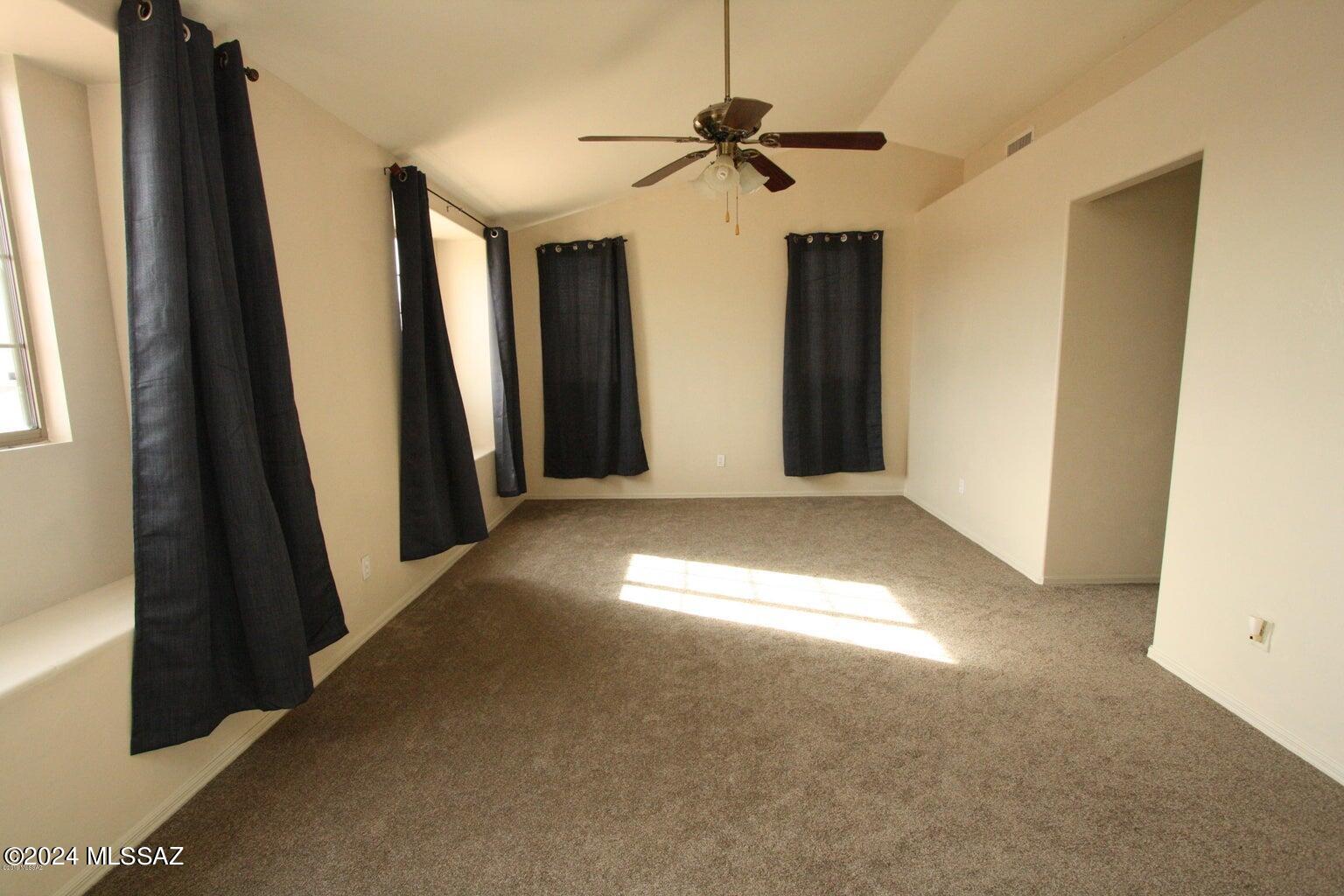 Las Lindas(1-76) - Residential Lease