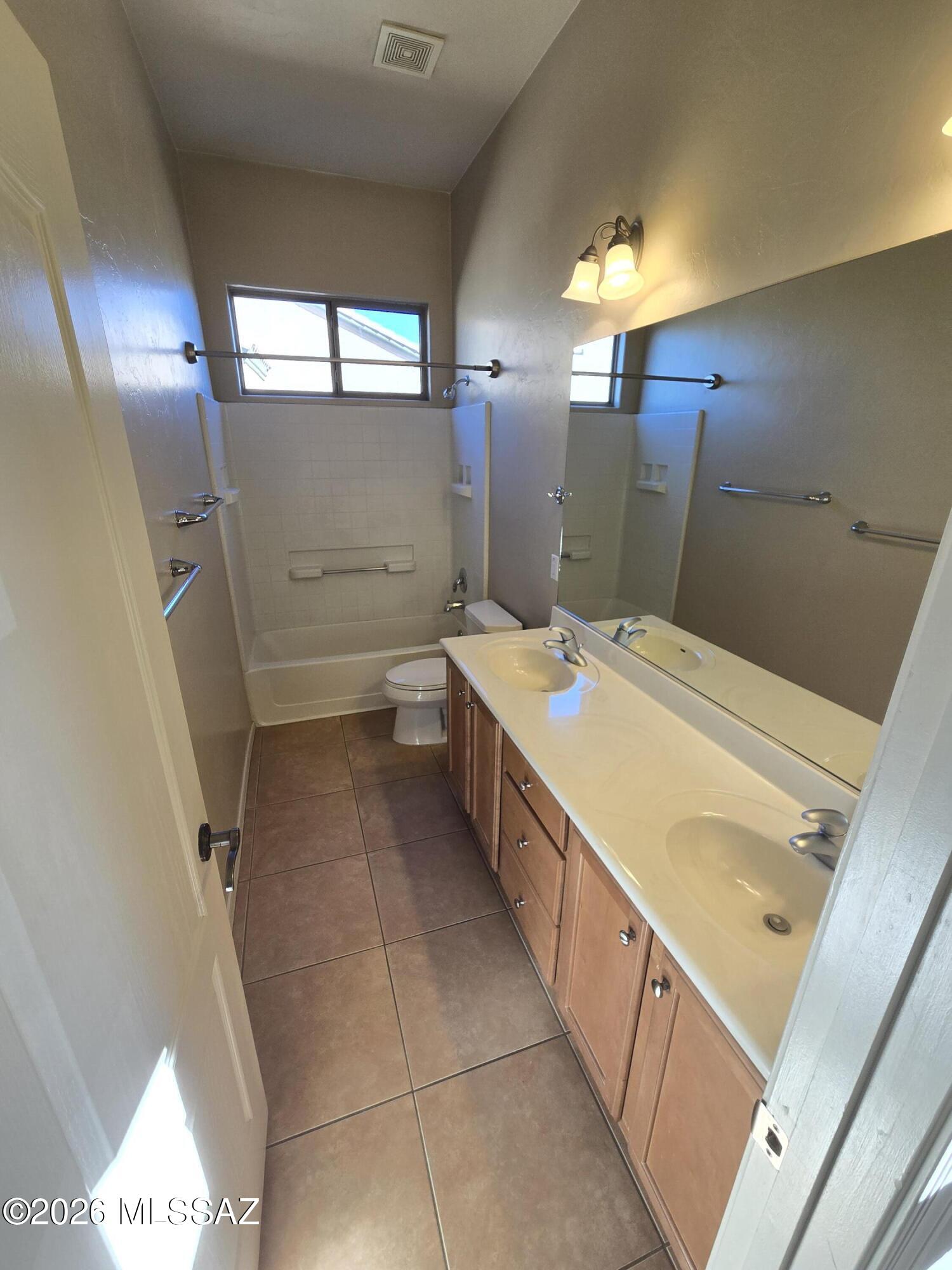 Continental Reserve Blk. 1 & 7 (1-61) - Residential