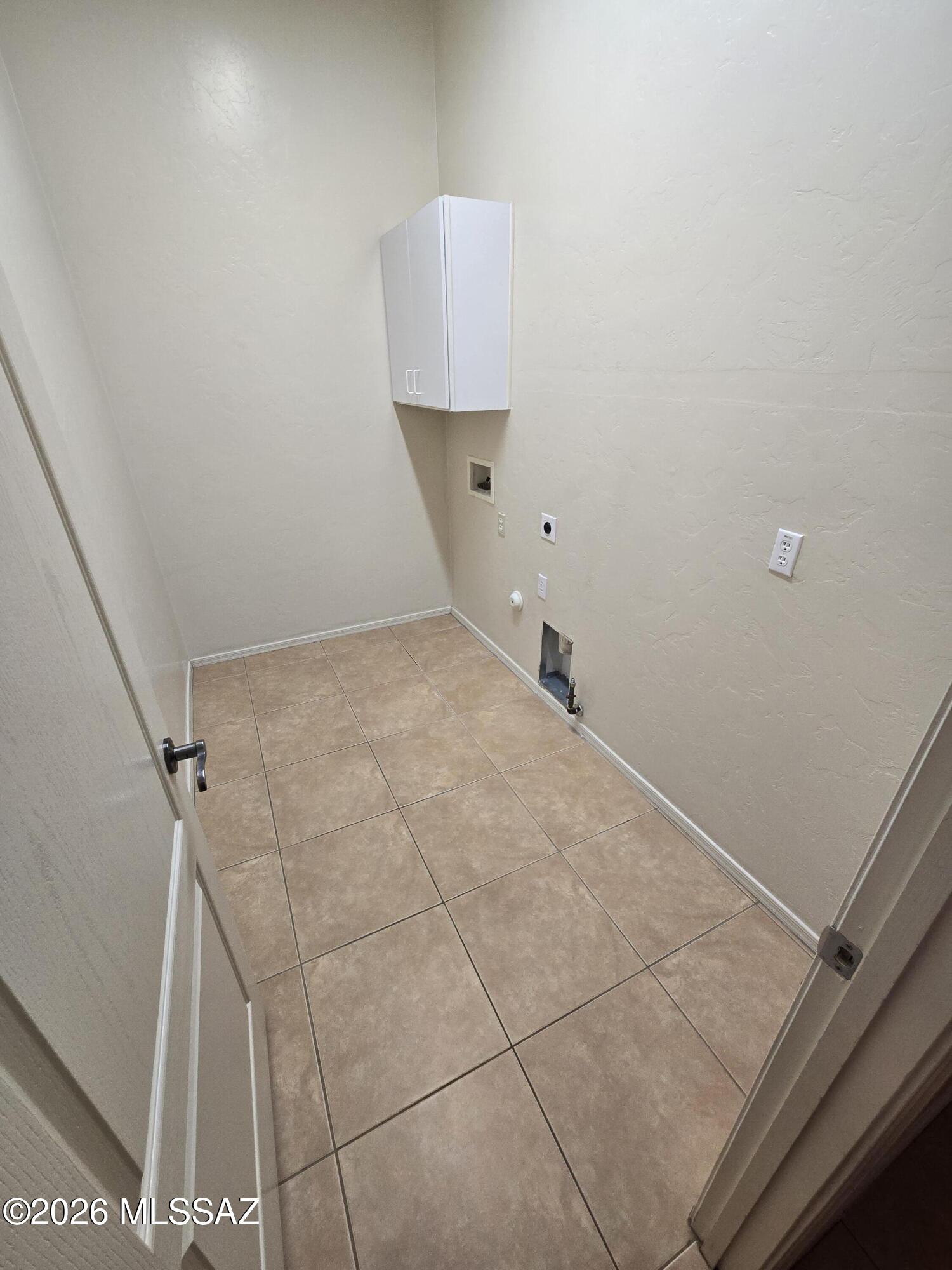 Continental Reserve Blk. 1 & 7 (1-61) - Residential