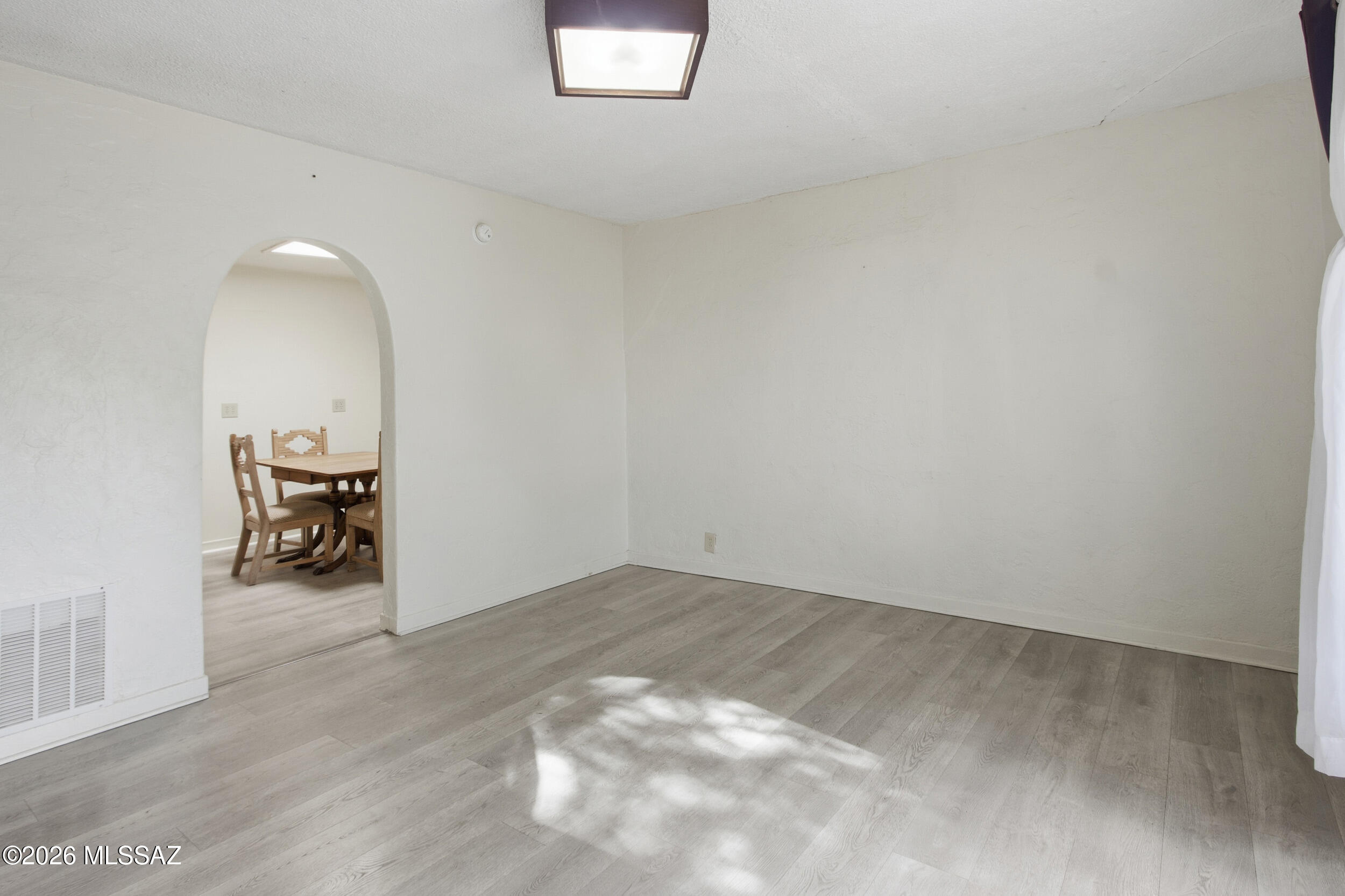 1419 E Linden Street