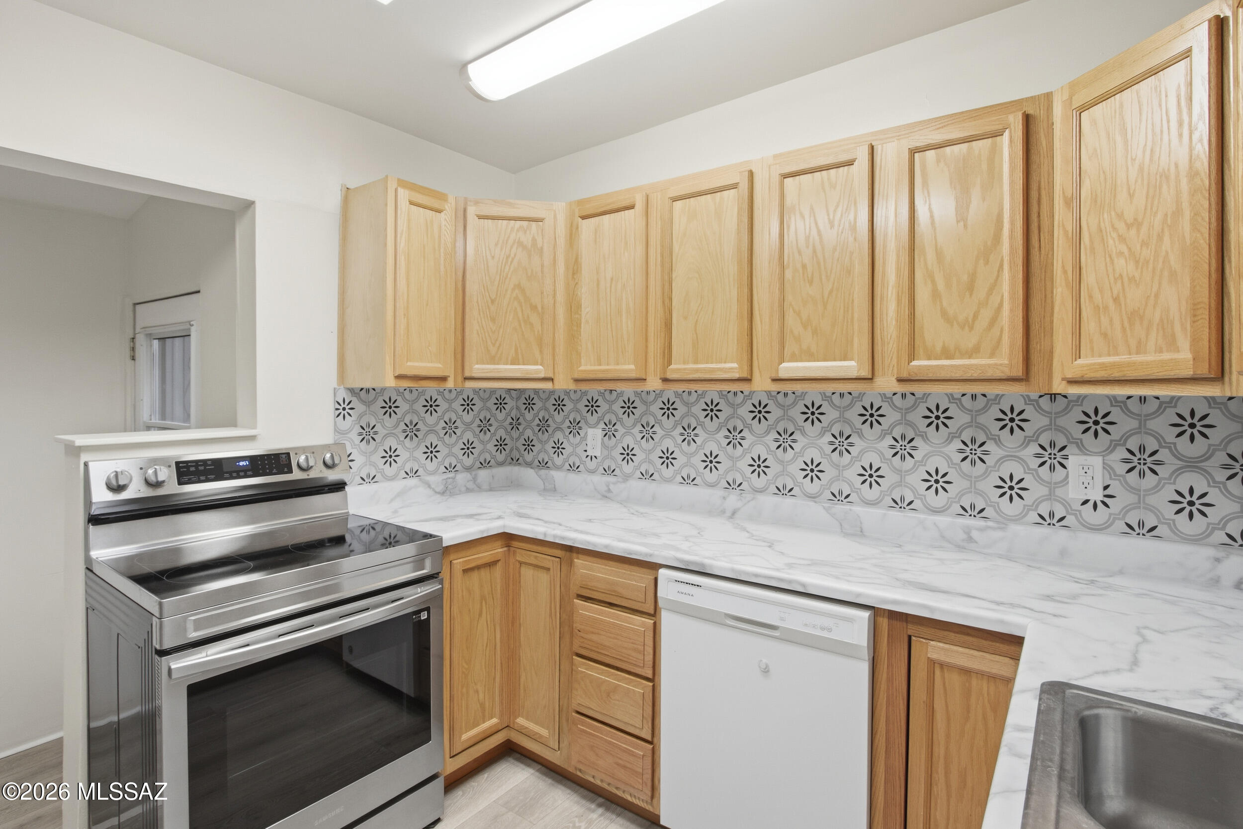 1419 E Linden Street