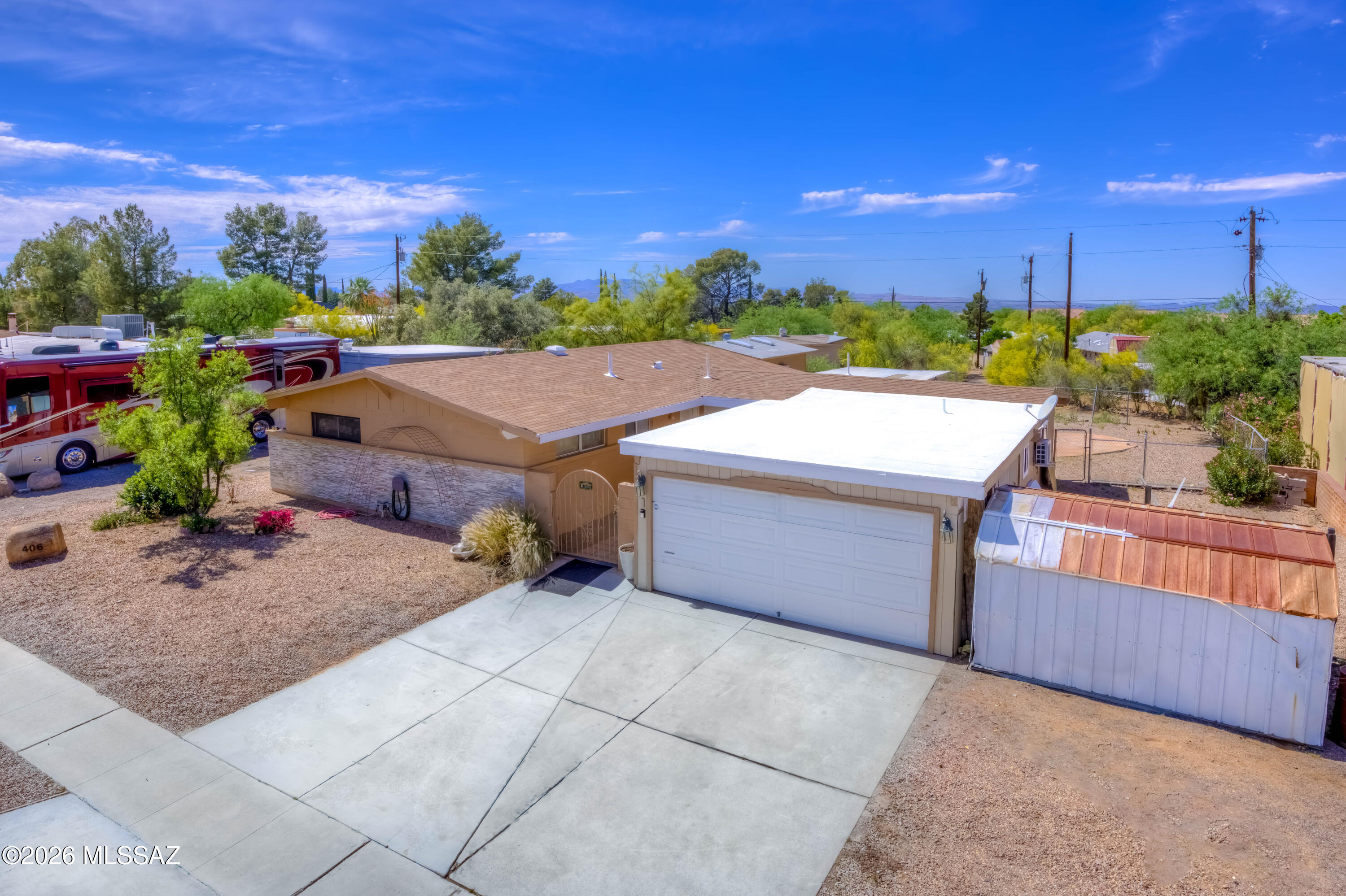 406 S Holcomb Circle