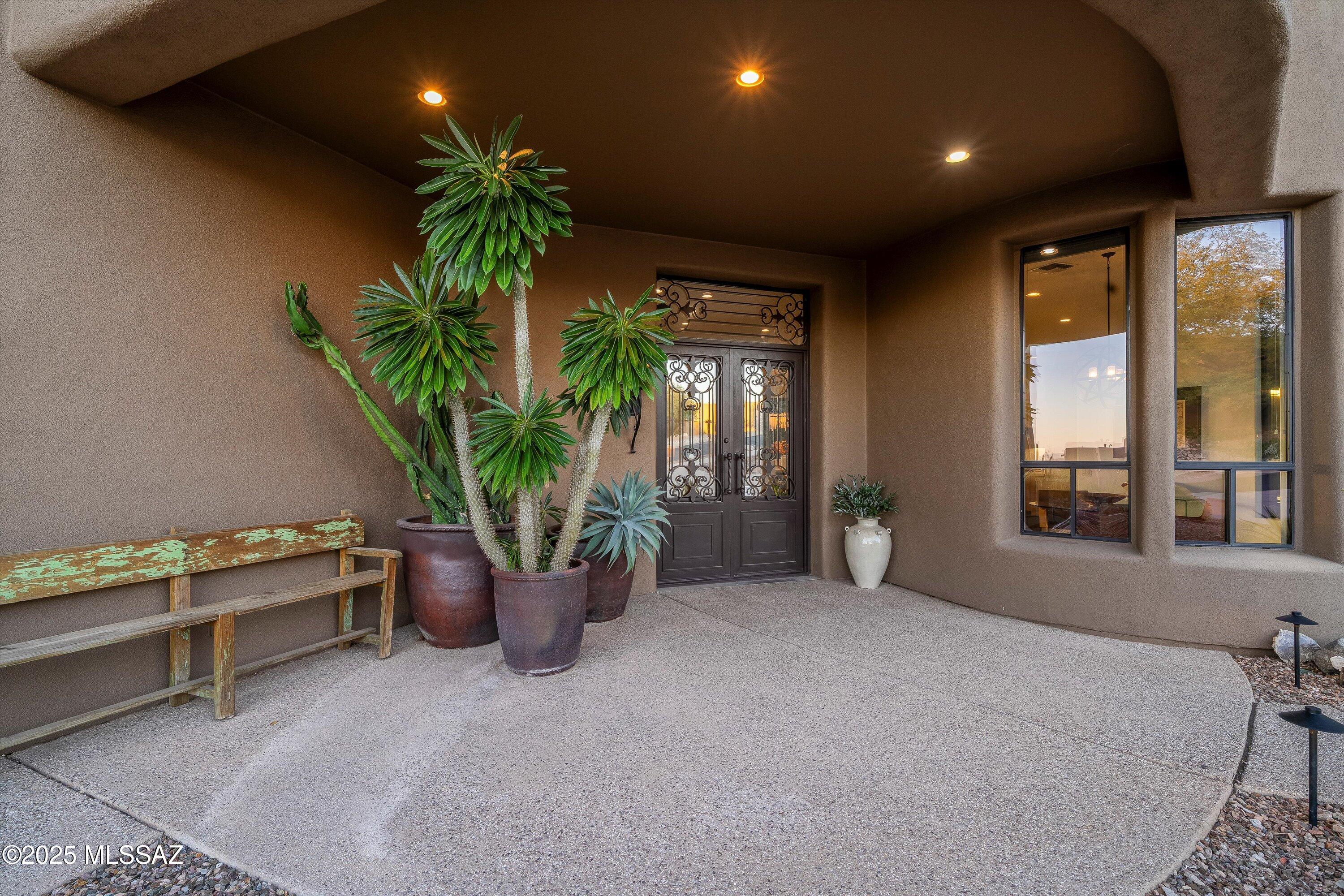 Sabino Mountain (1-290) - Residential