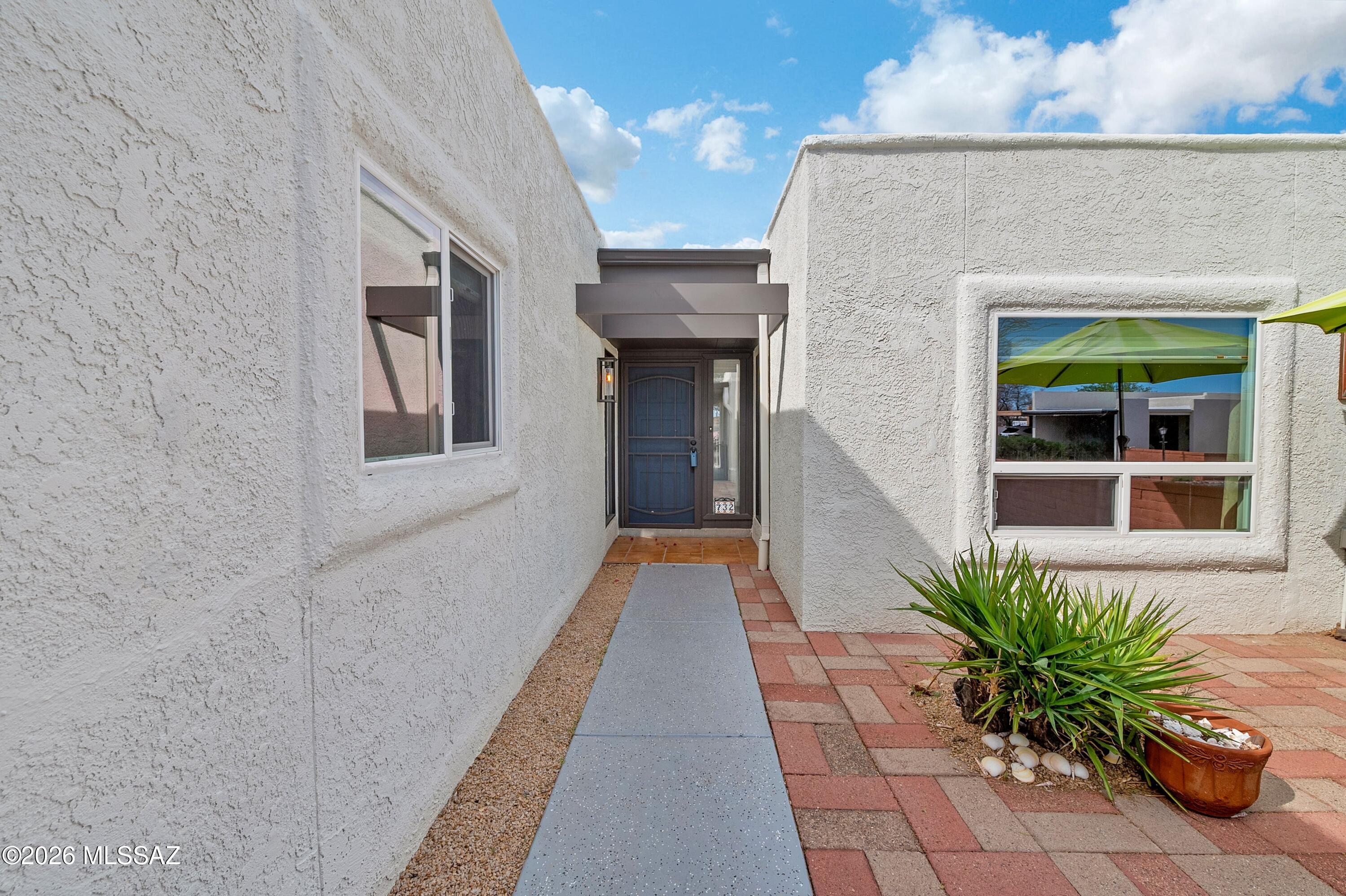 732 W Rio San Pedro