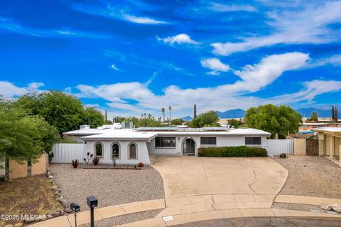 Photo of 9605 E Creek Street, Tucson, AZ 85730 (MLS # 22607227)
