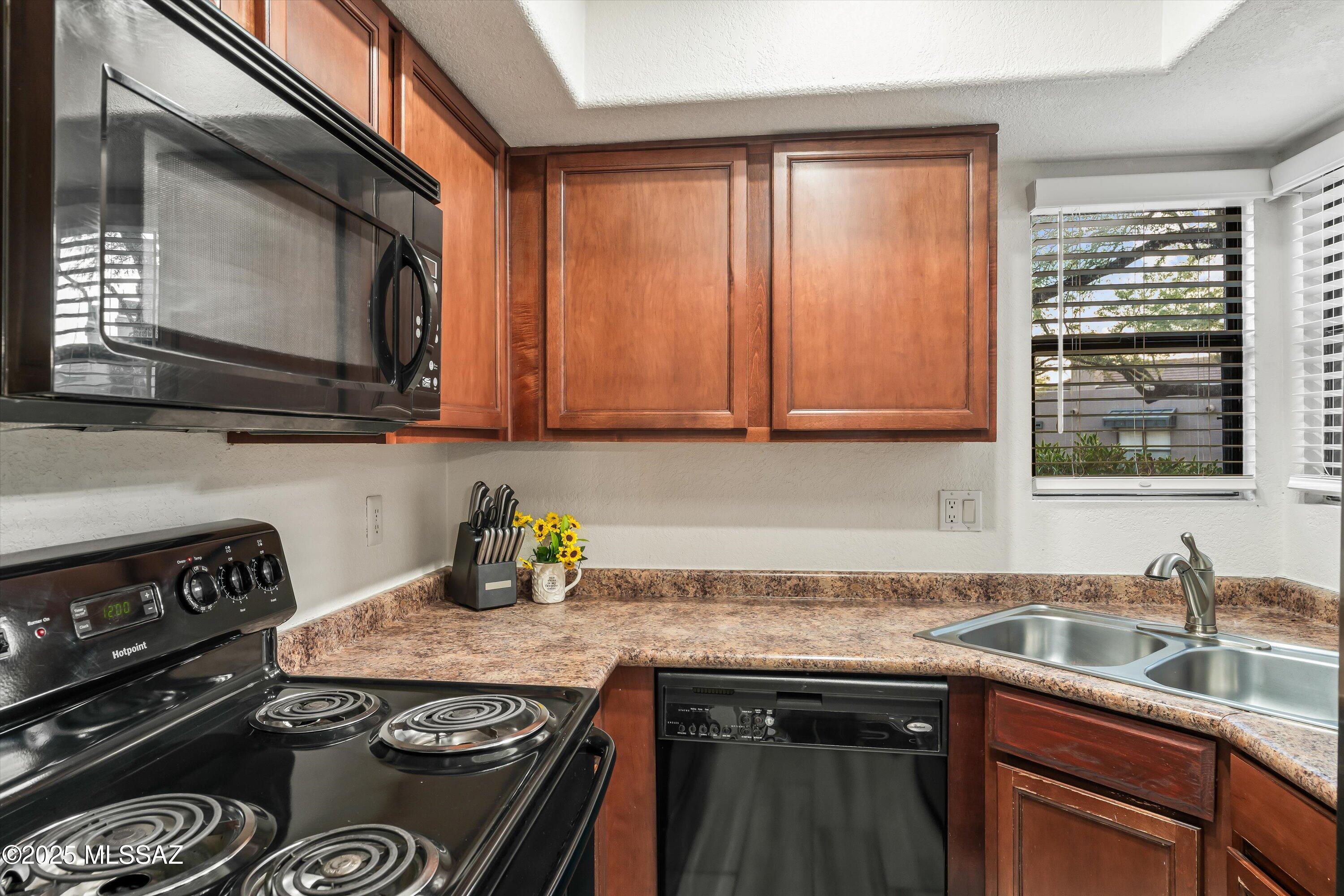 Greens at Ventana Canyon - Residential