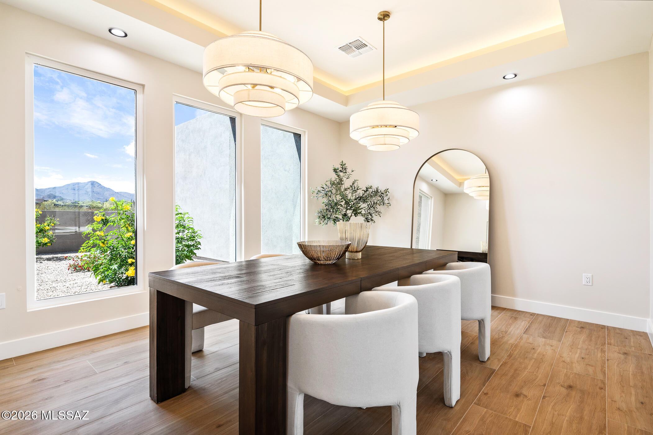 Las Rocas - Residential