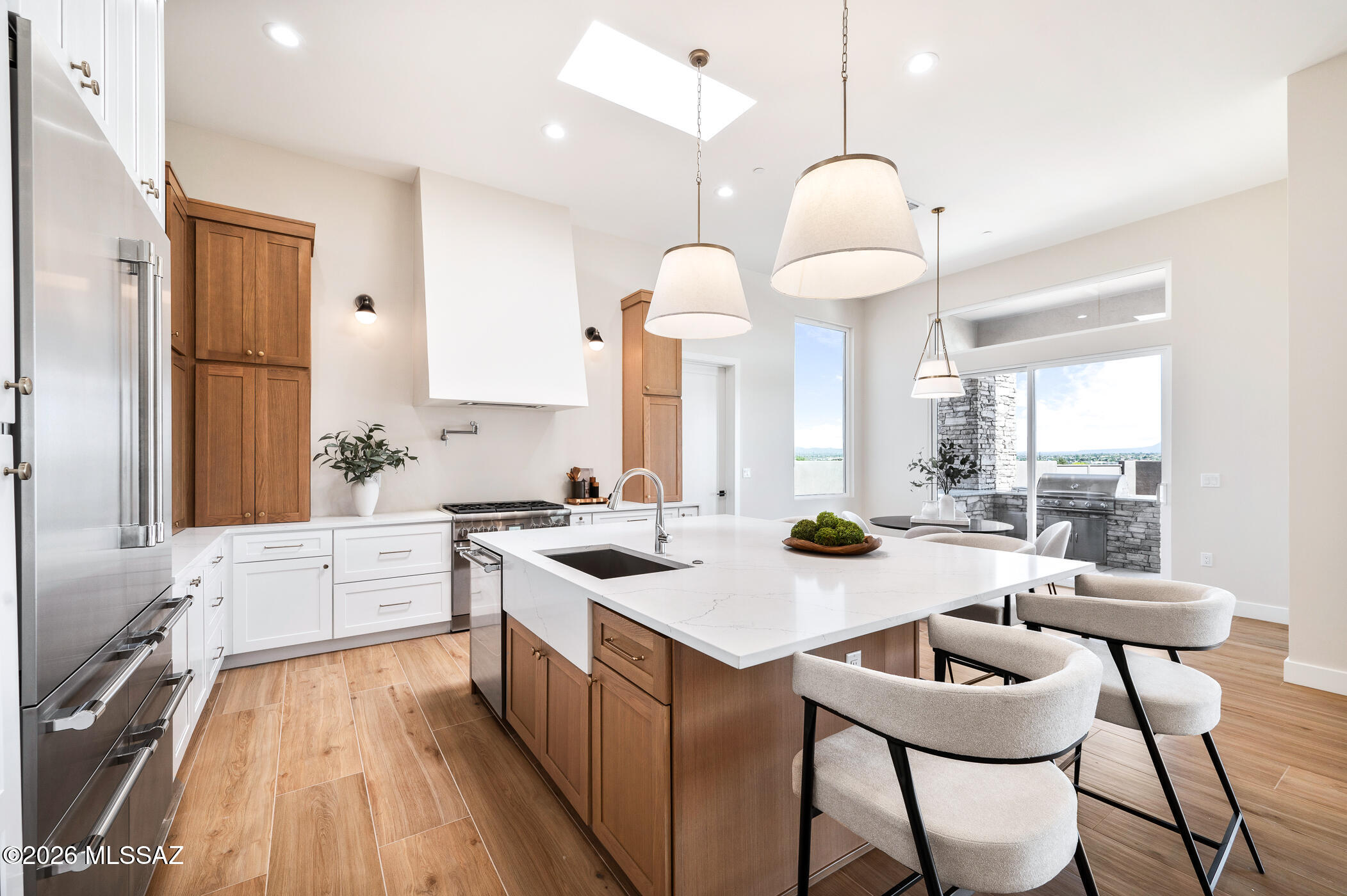 Las Rocas - Residential