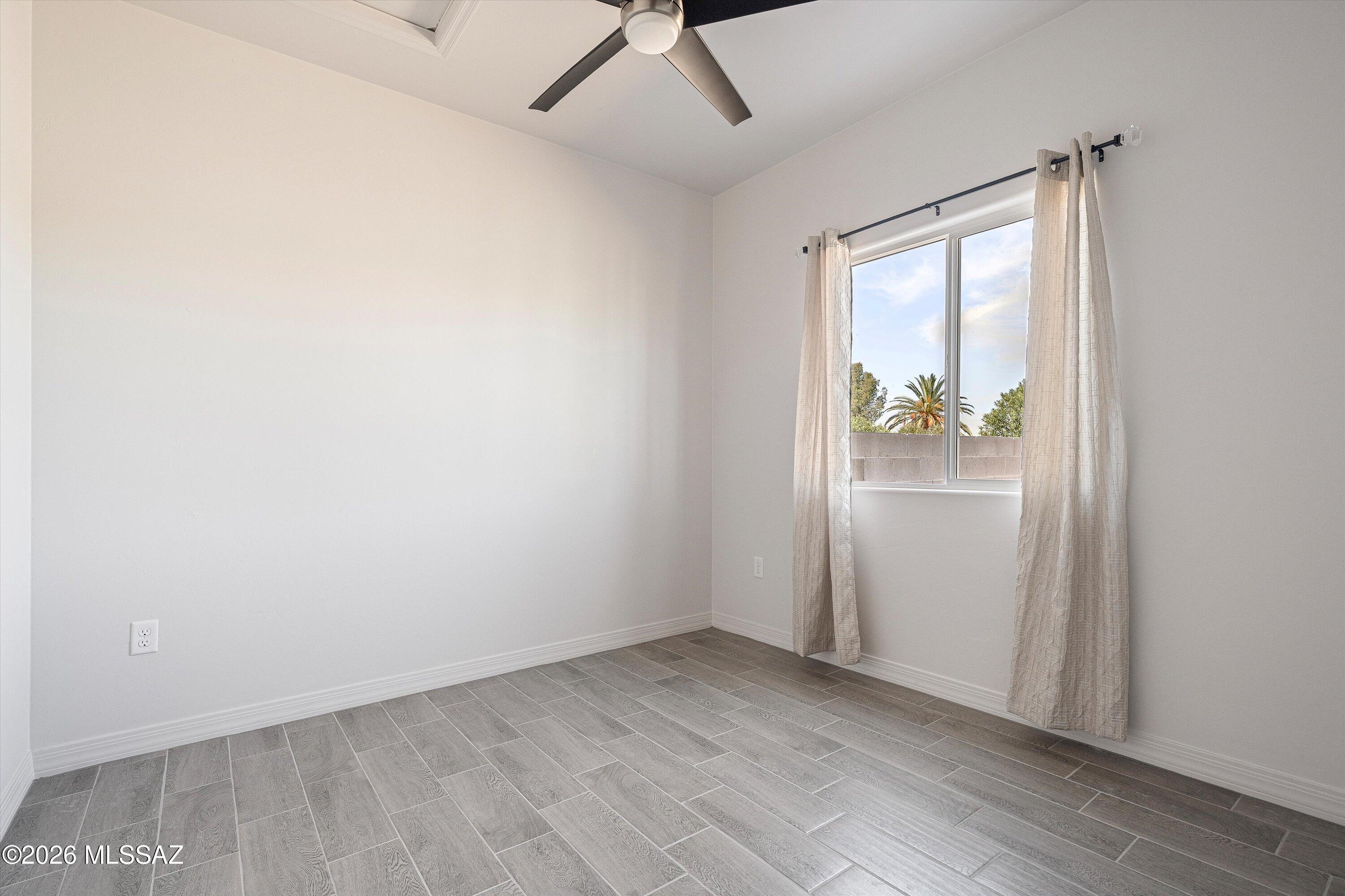 Los Ranchitos - Residential Lease