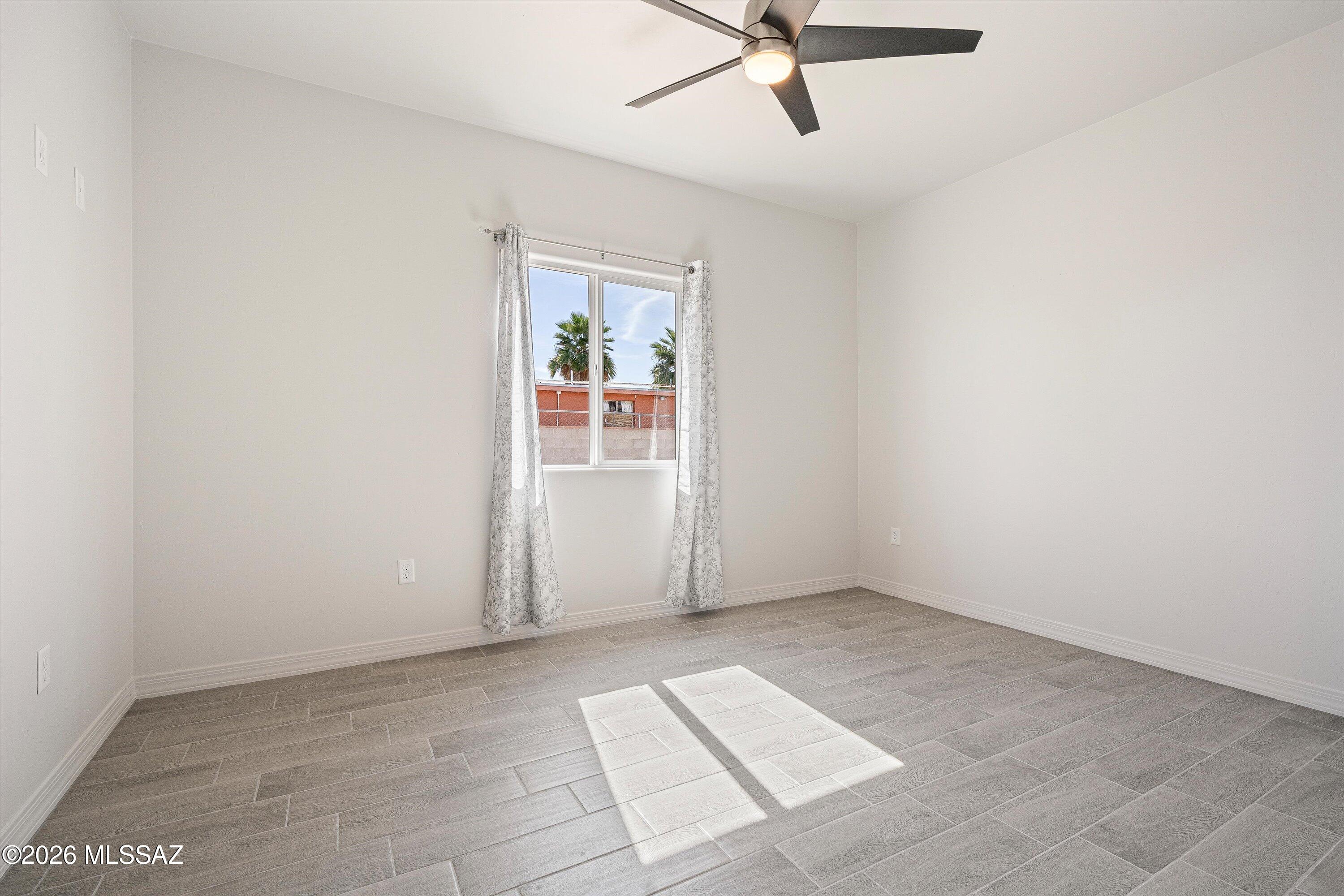 Los Ranchitos - Residential Lease
