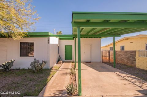 Photo of 862 W Hawaii Drive, Tucson, AZ 85706 (MLS # 22605195)