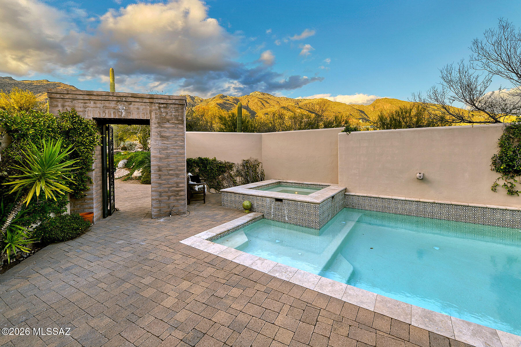 The Ridge At Ventana Canyon (45-63) - Residential