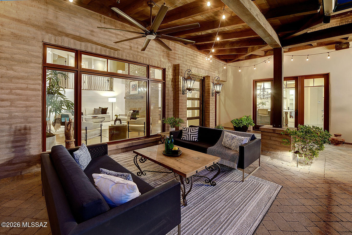 6486 N Lazulite Place