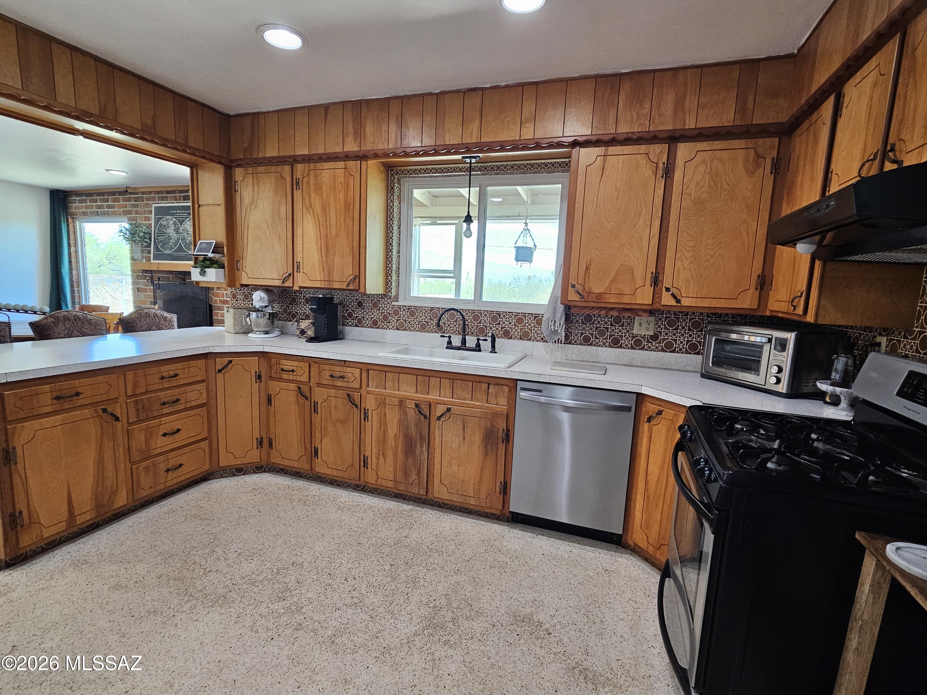 Teresa Terrace (1-28) - Residential