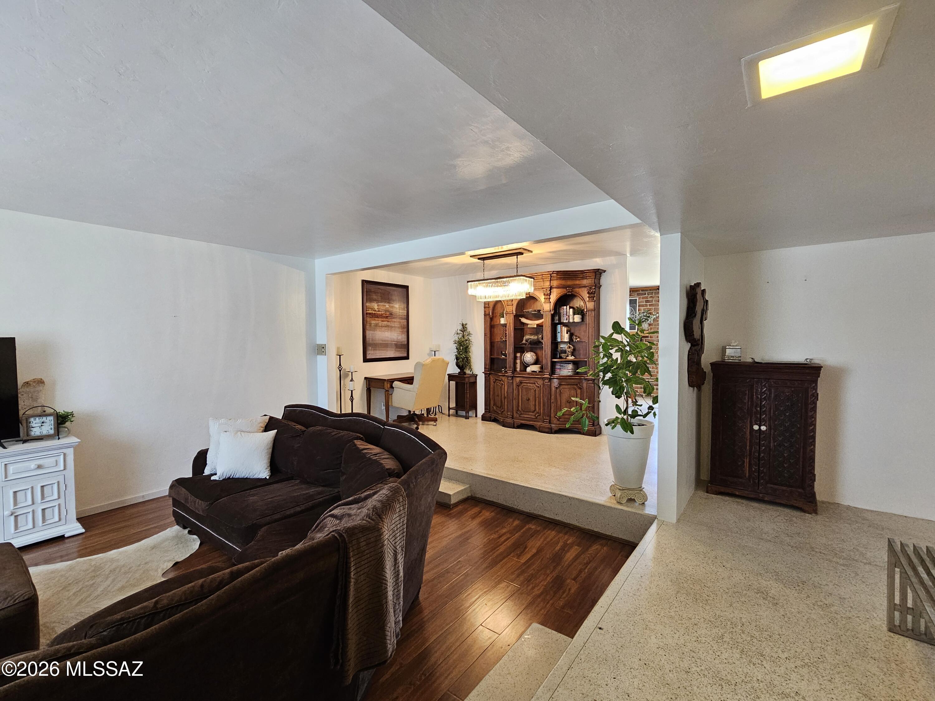 Teresa Terrace (1-28) - Residential