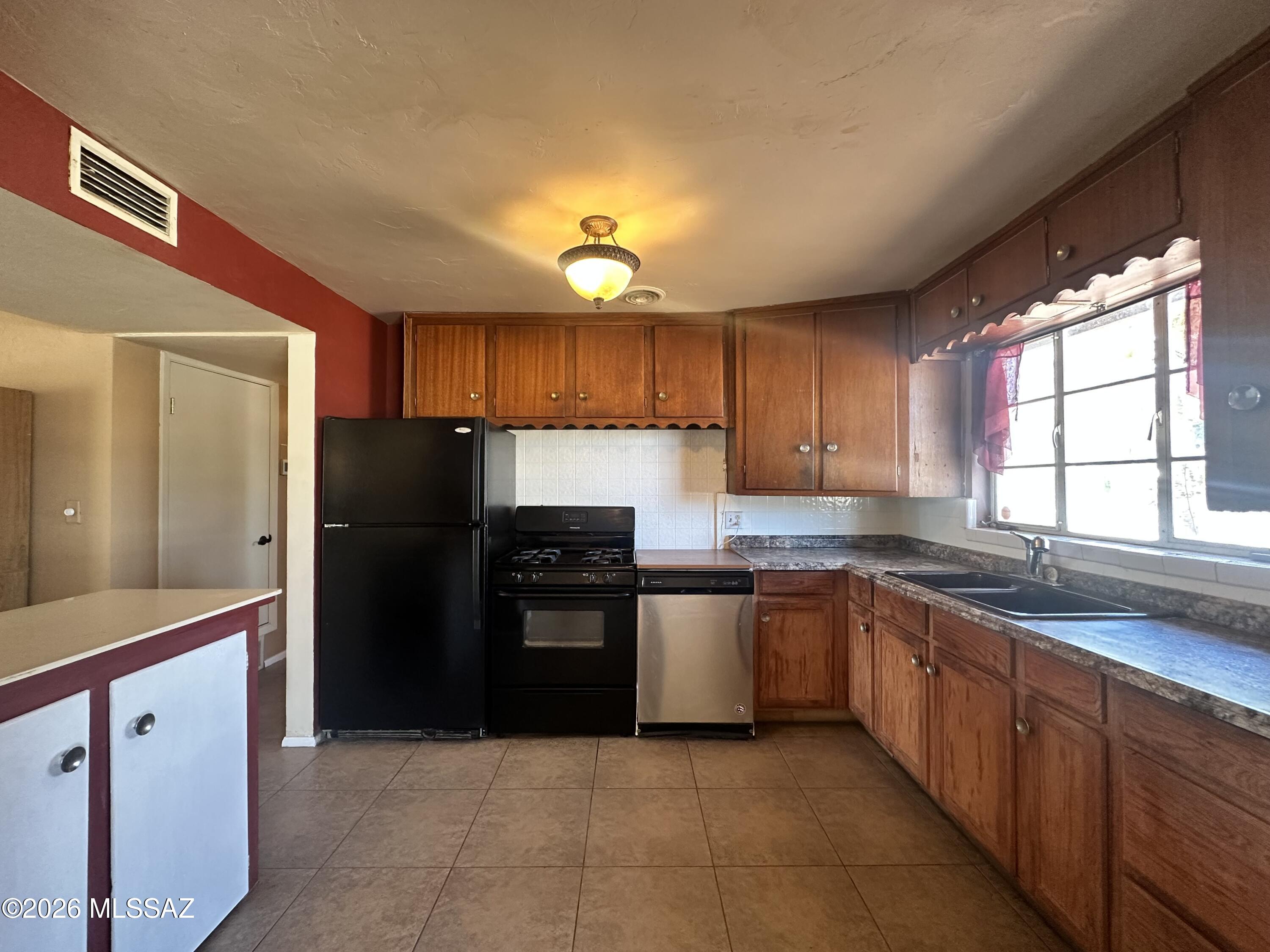 San Paulo Village - Residential Lease