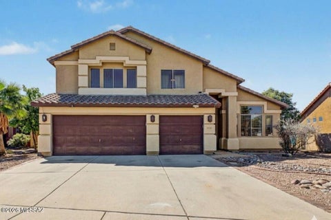 Photo of 8649 N Ahwatukee Way, Tucson, AZ 85743 (MLS # 22624156)