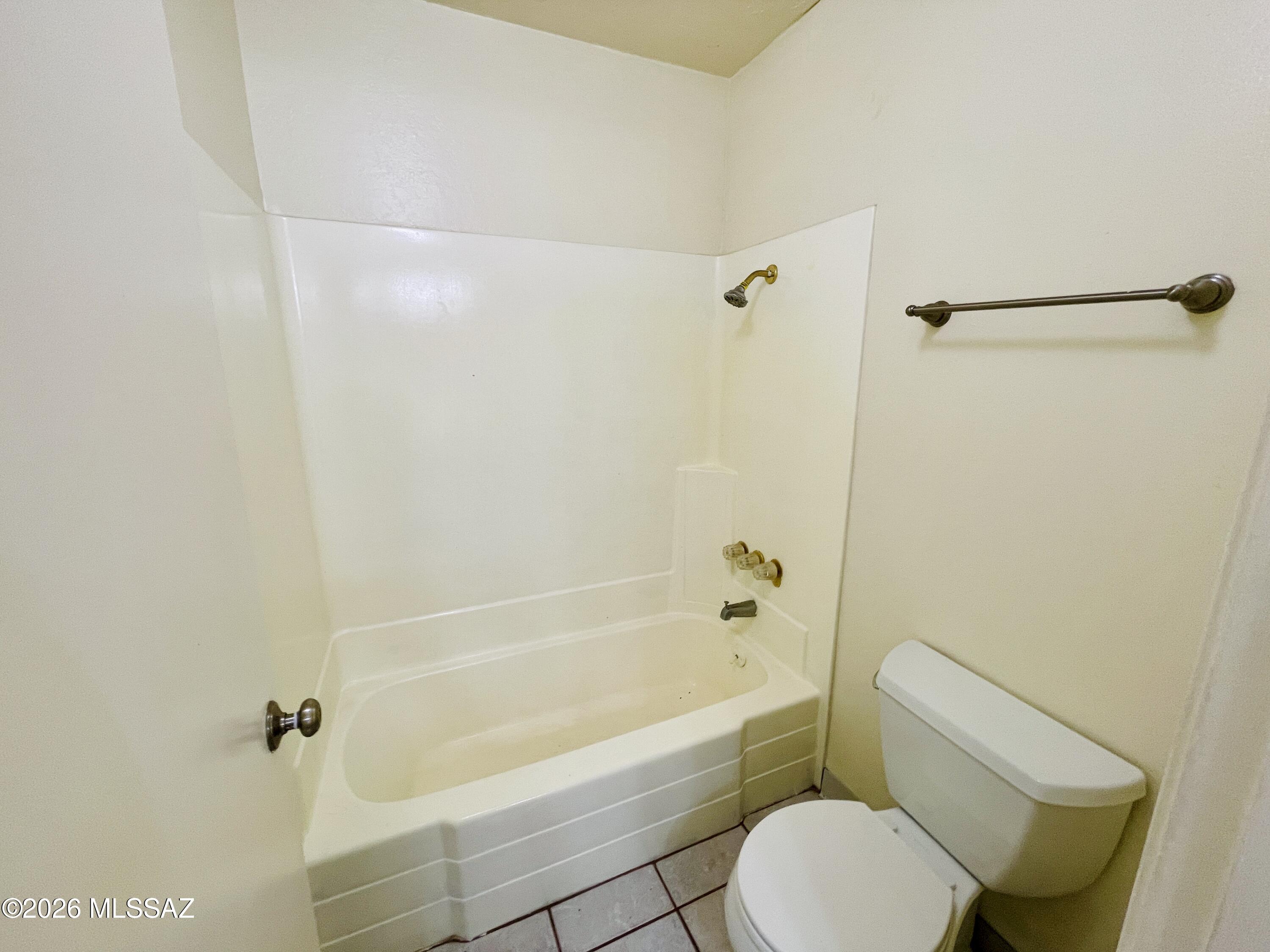 Langley Gardens Condominiums - Residential Lease