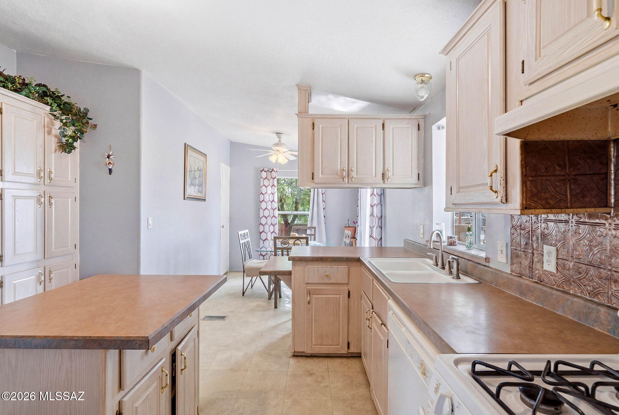 Country Club Terrace (1-108) - Residential