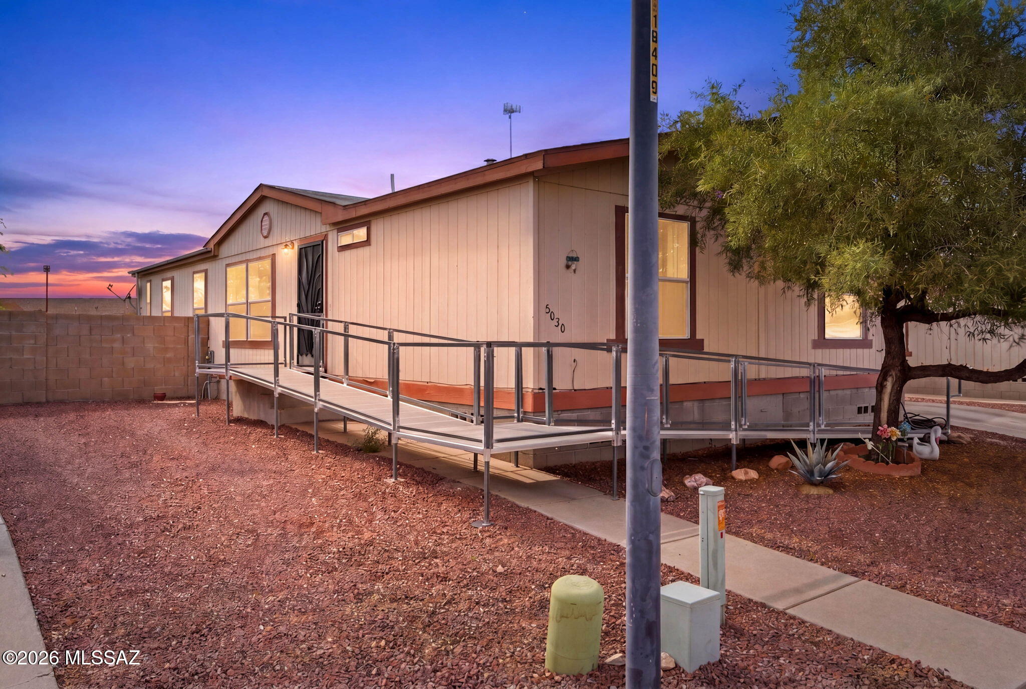 Country Club Terrace (1-108) - Residential