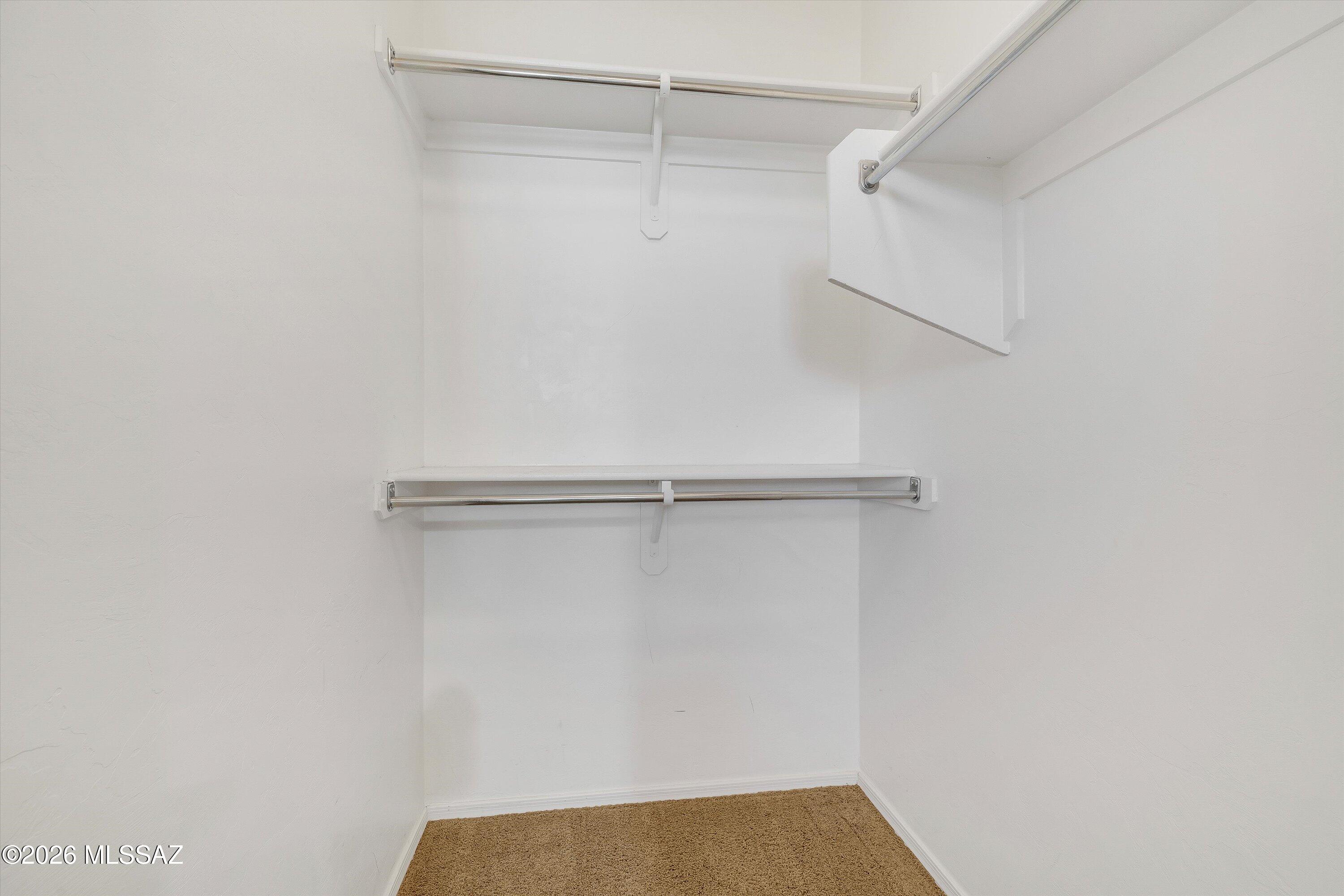Lago Sereno (1-99) - Residential