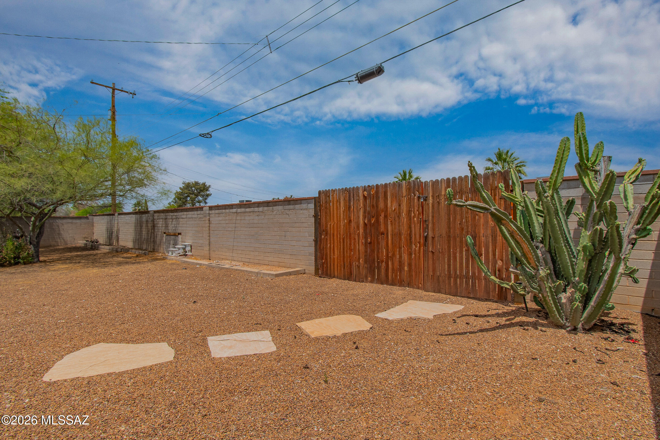 Longview Estates (194-470) - Residential