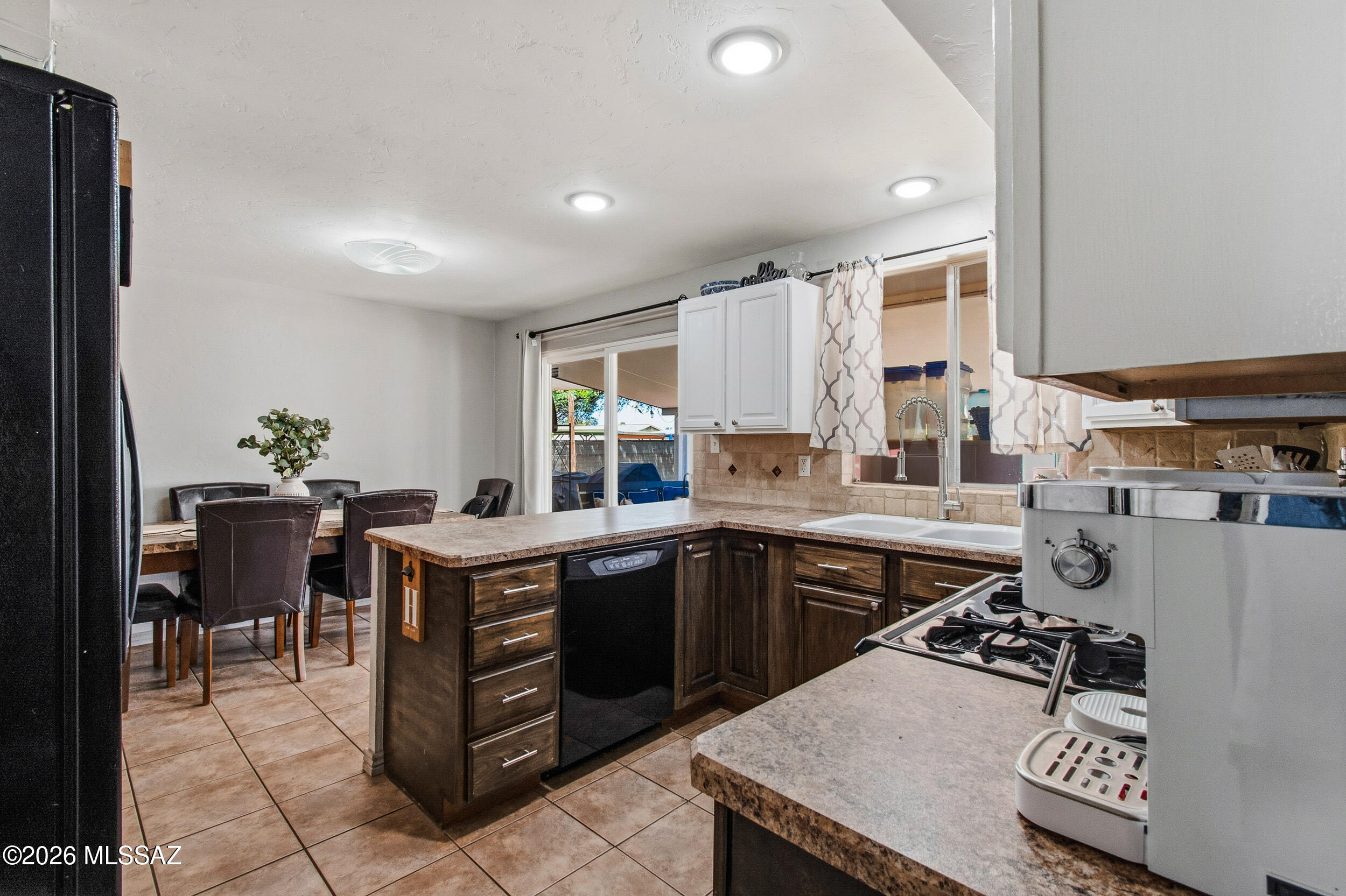 Longview Estates (194-470) - Residential