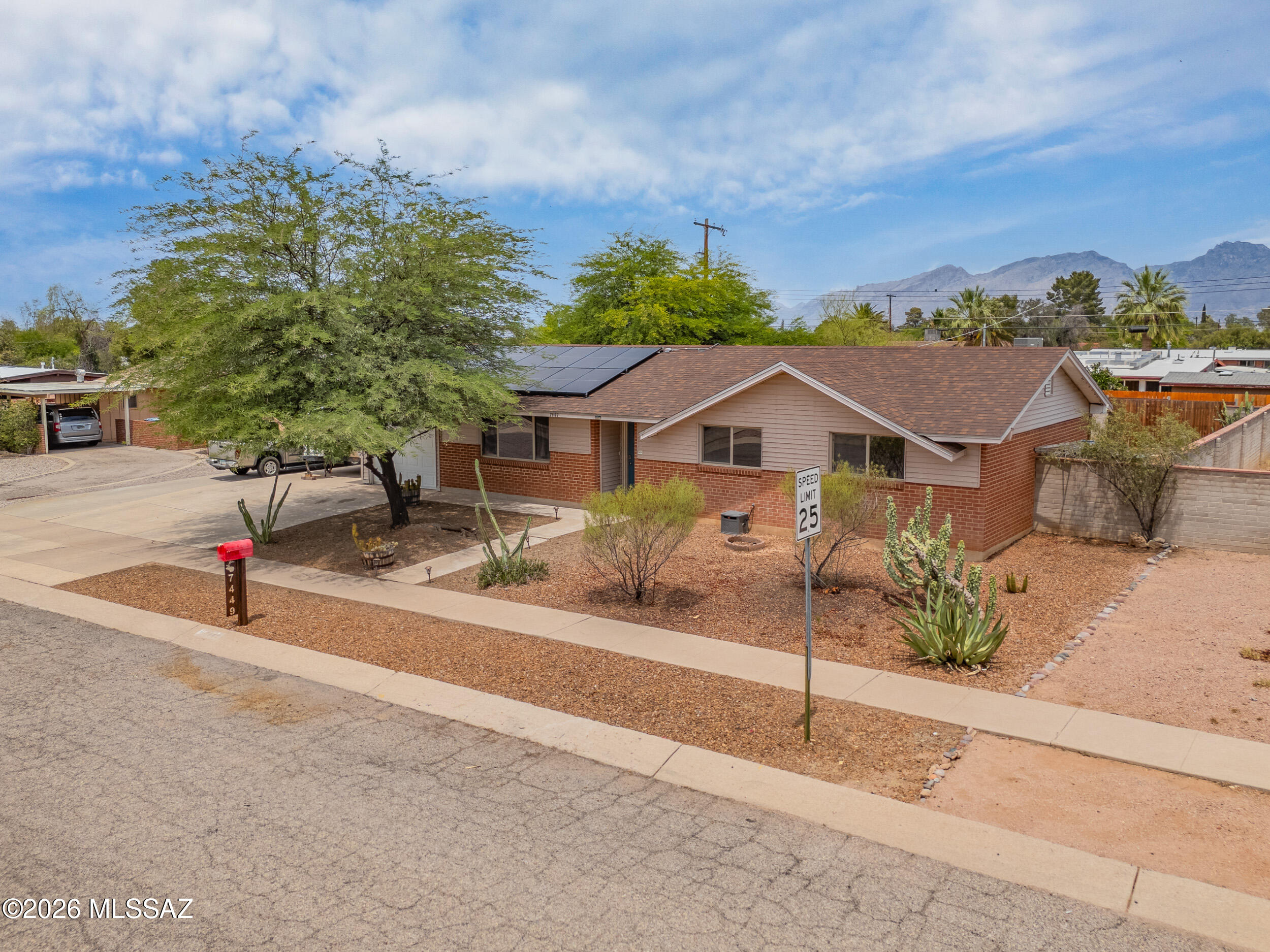 Longview Estates (194-470) - Residential