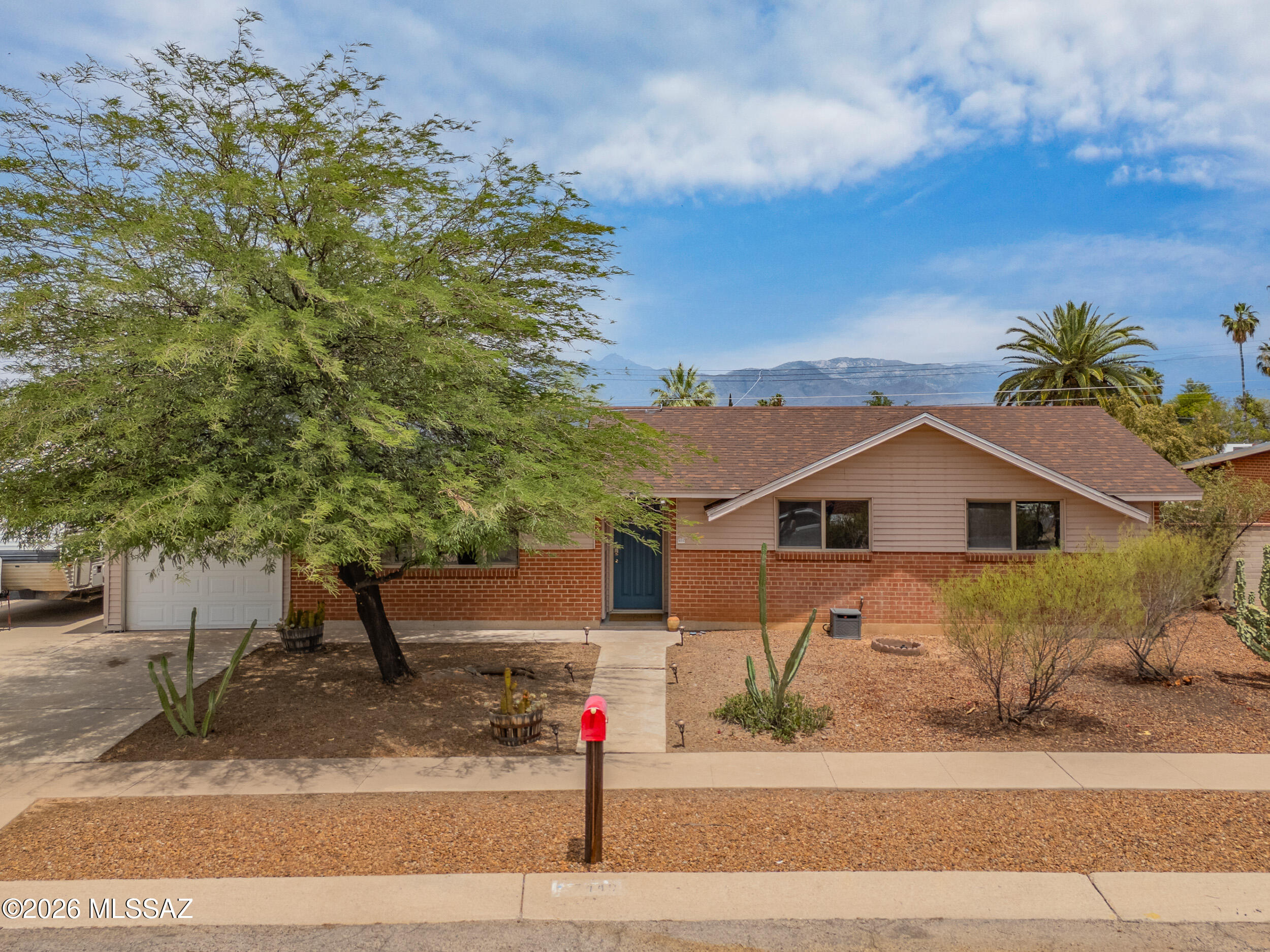 Longview Estates (194-470) - Residential