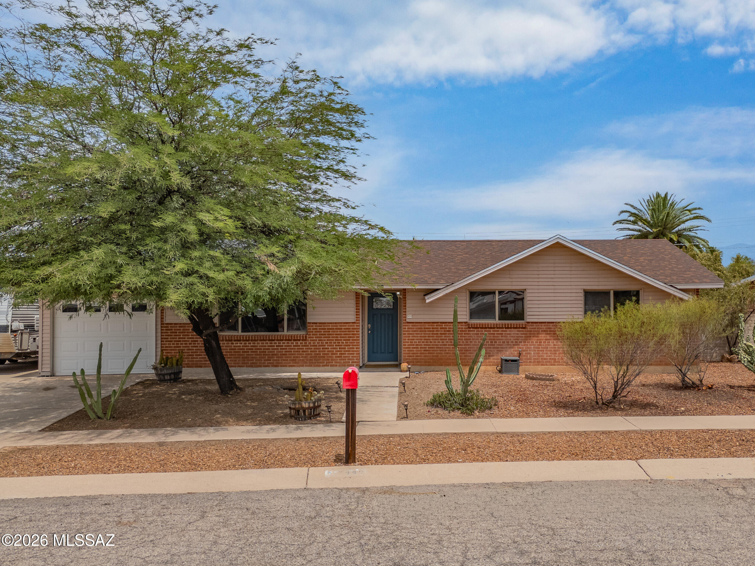 Longview Estates (194-470) - Residential