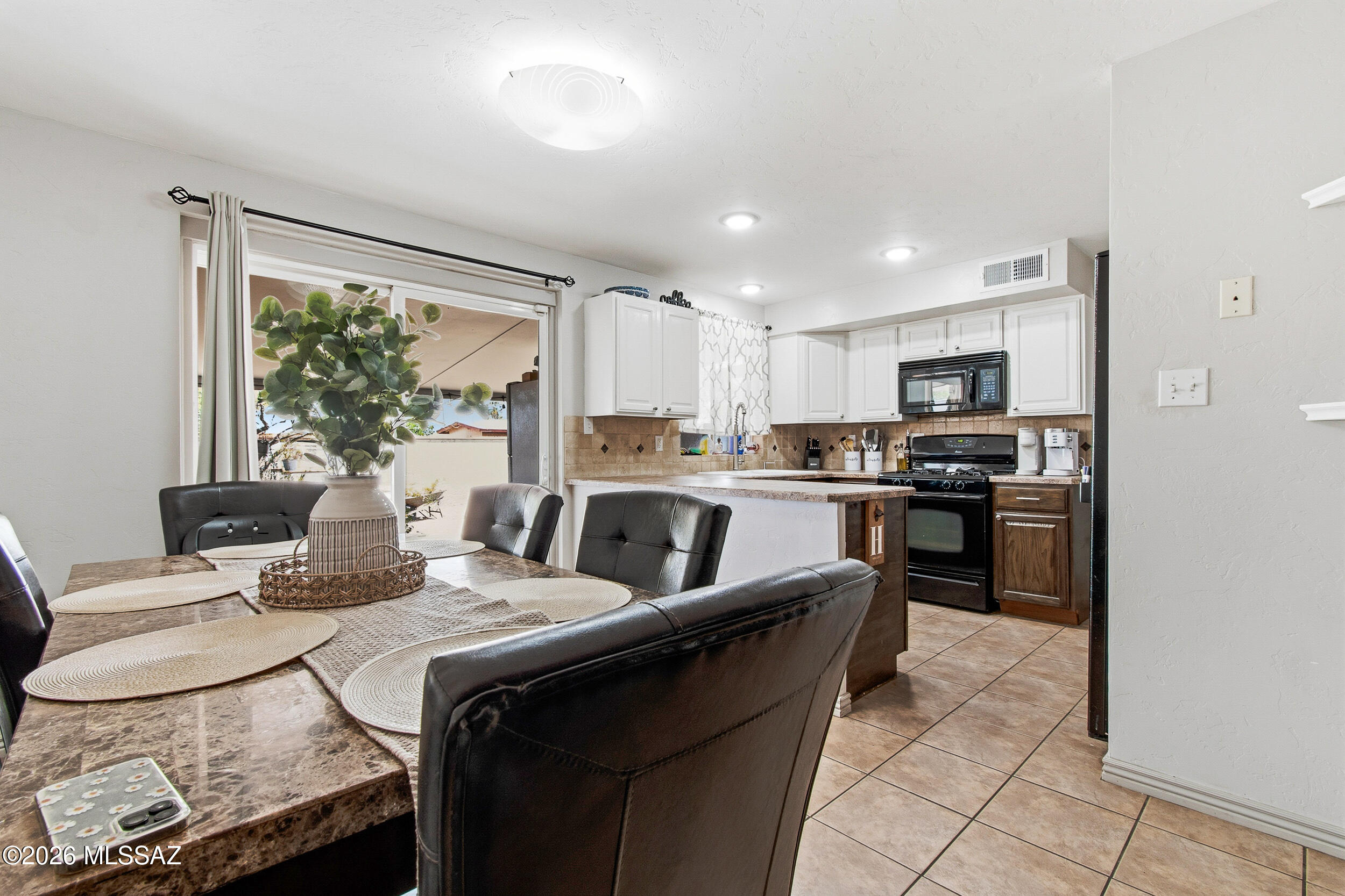 Longview Estates (194-470) - Residential