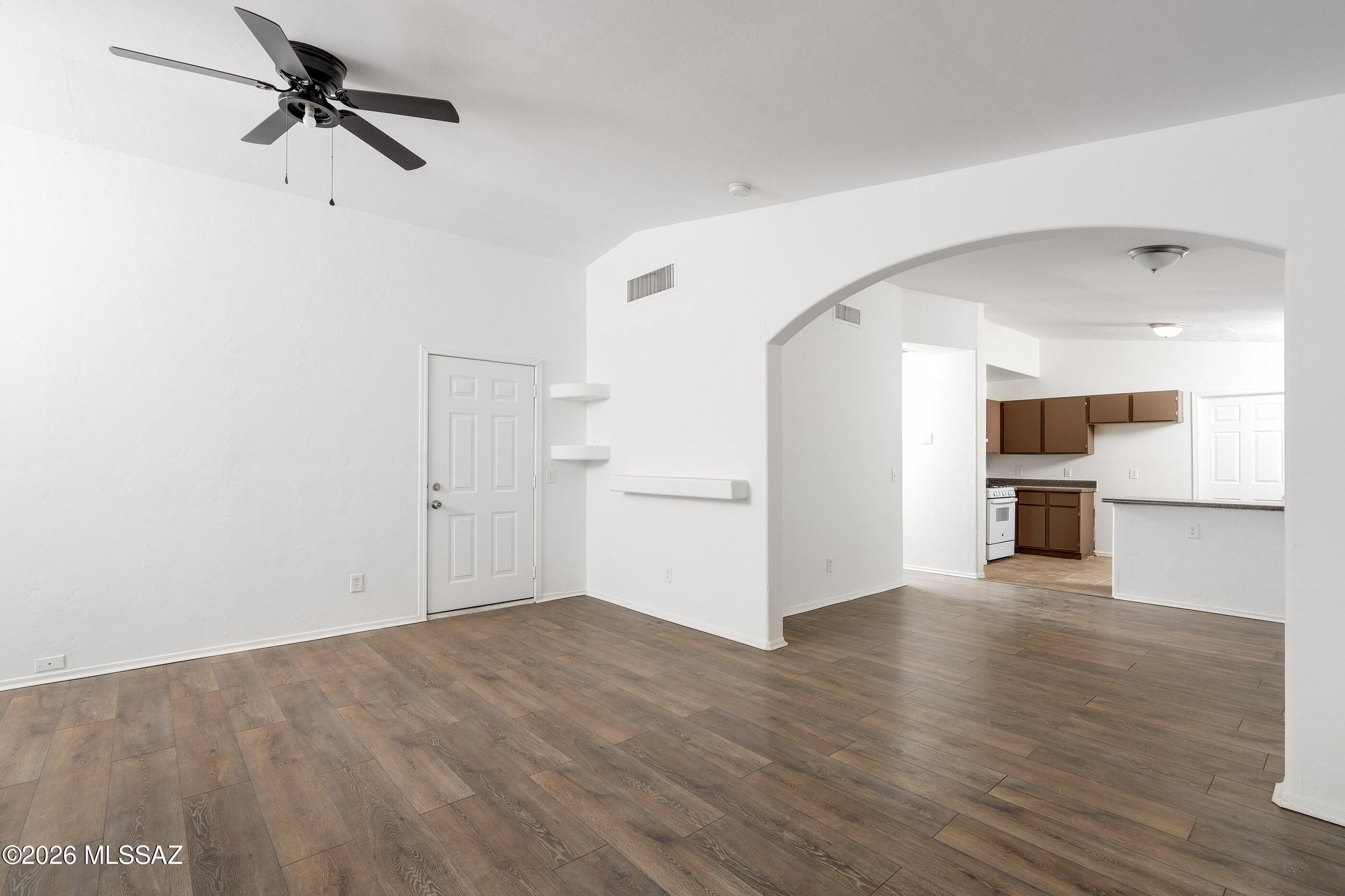 5256 S Linnet Avenue