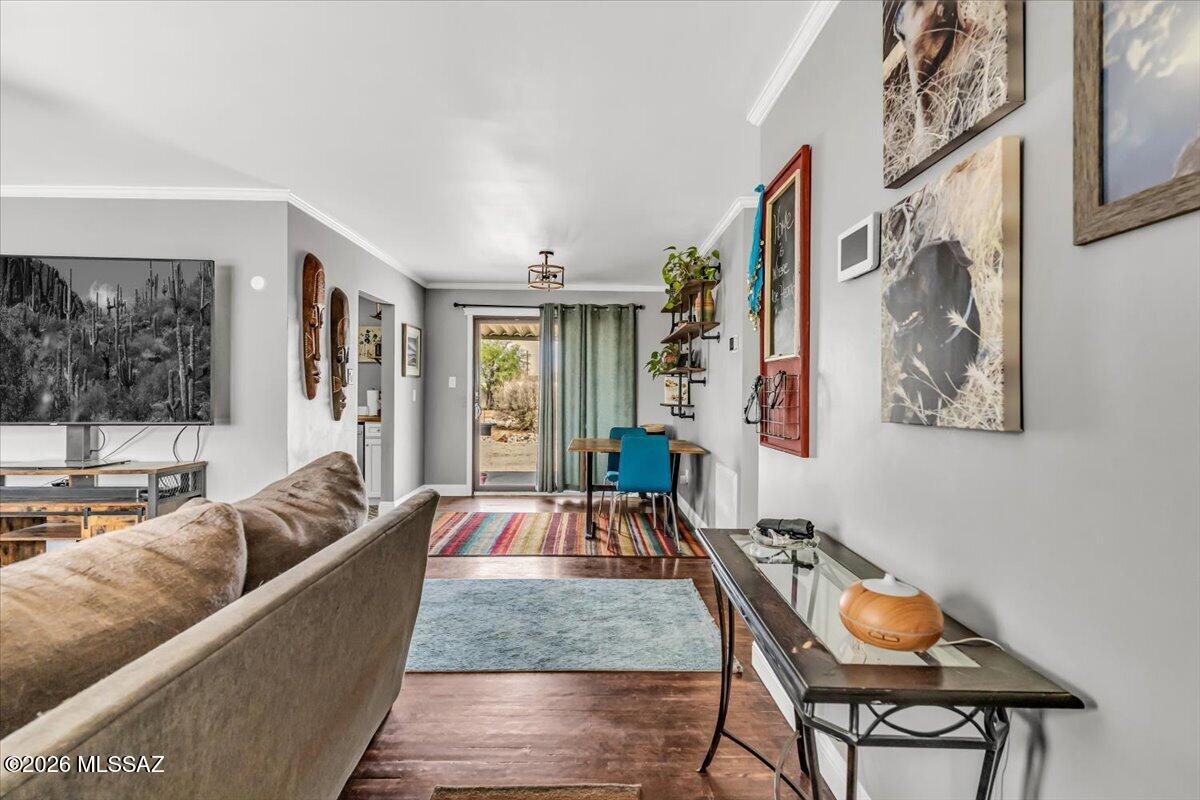 12565 N Avenue Saturno