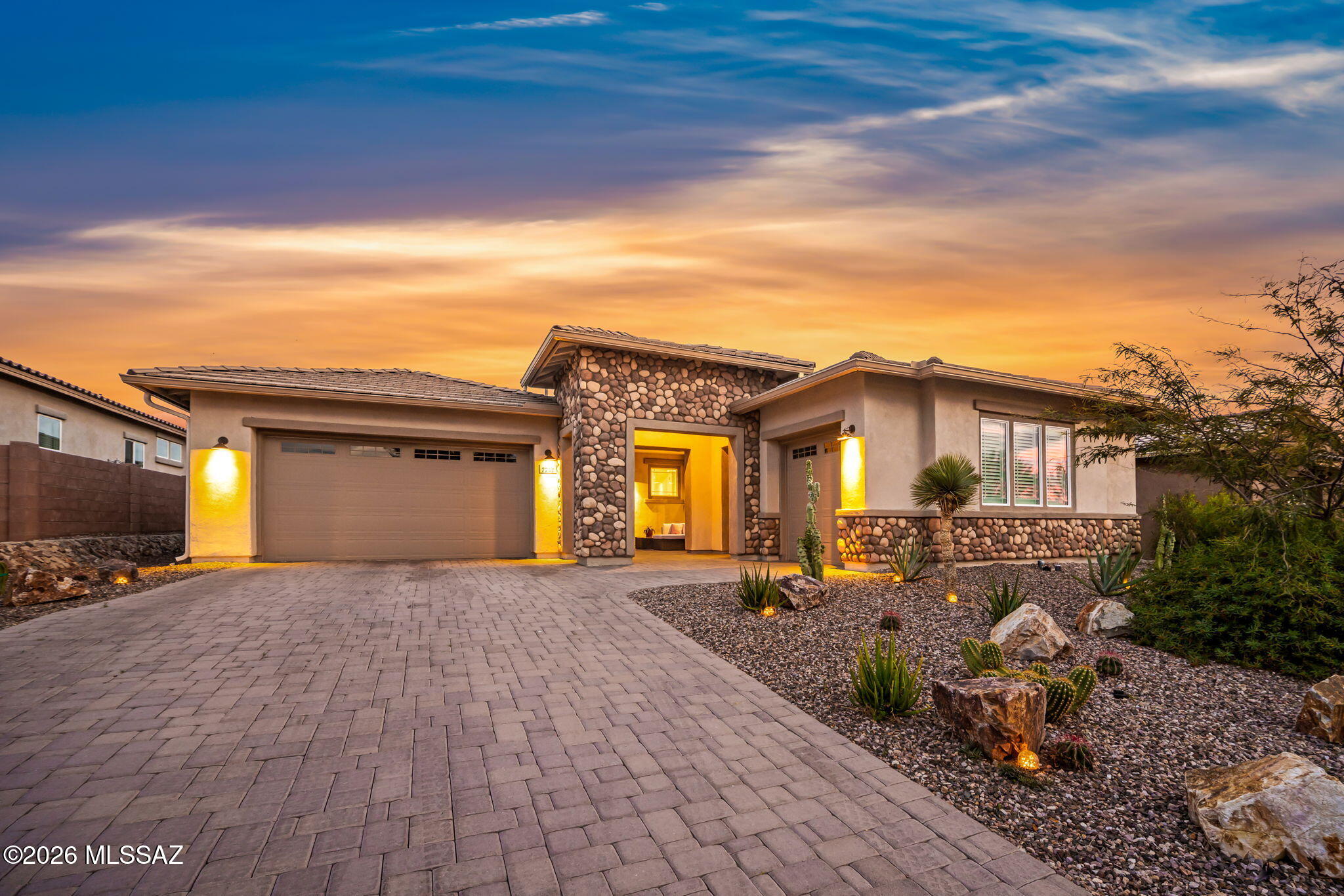 Blue Agave At Dove Mountain - Residential