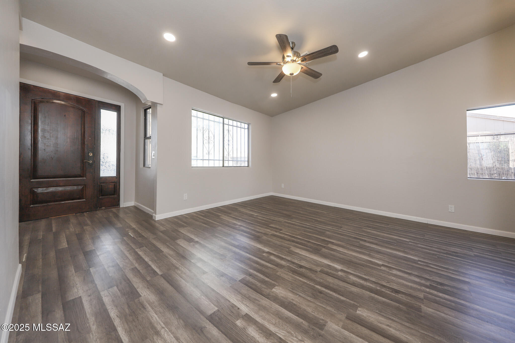 1801 W Great Oak Drive