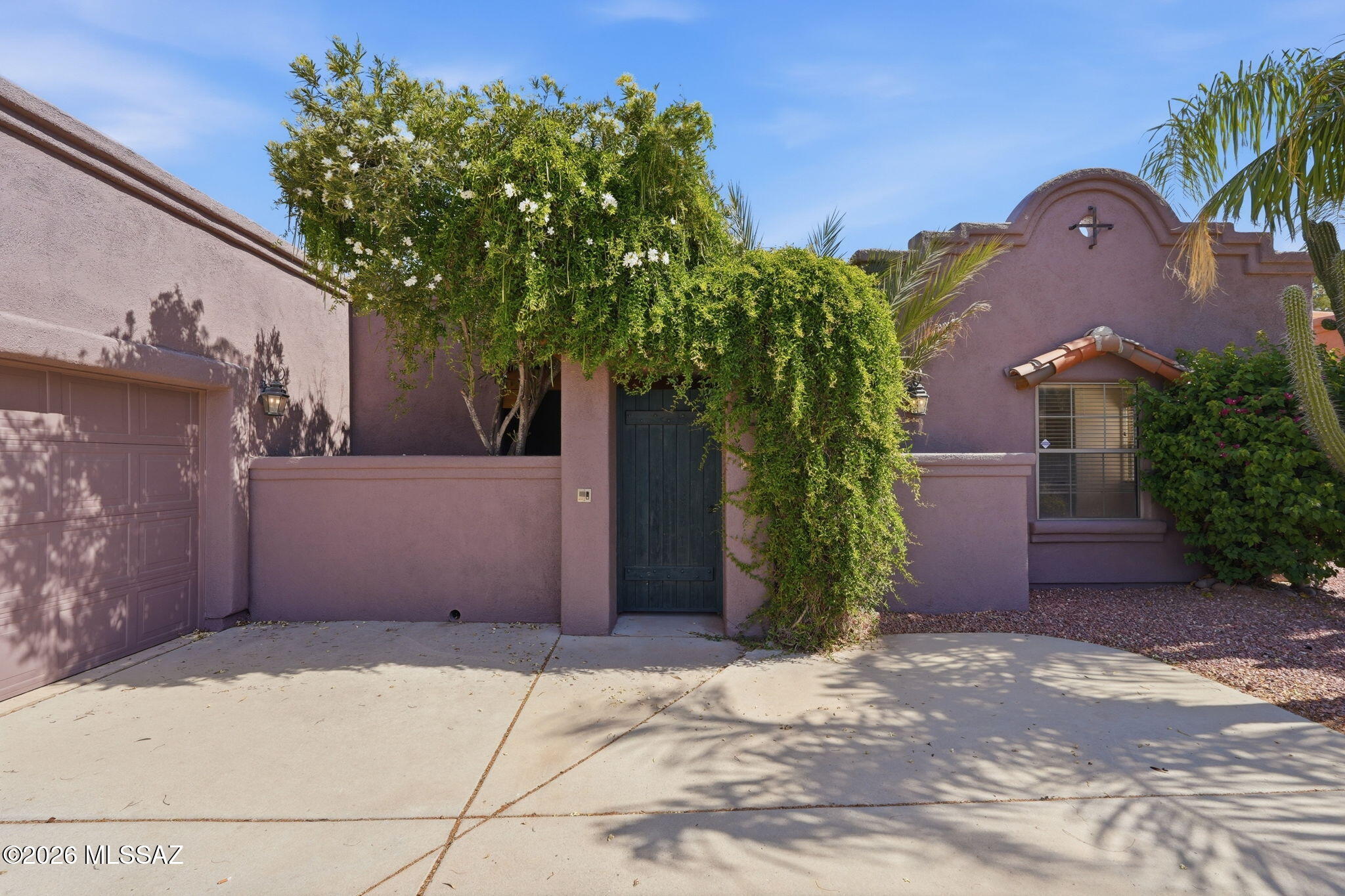 3756 N Placita Vergel