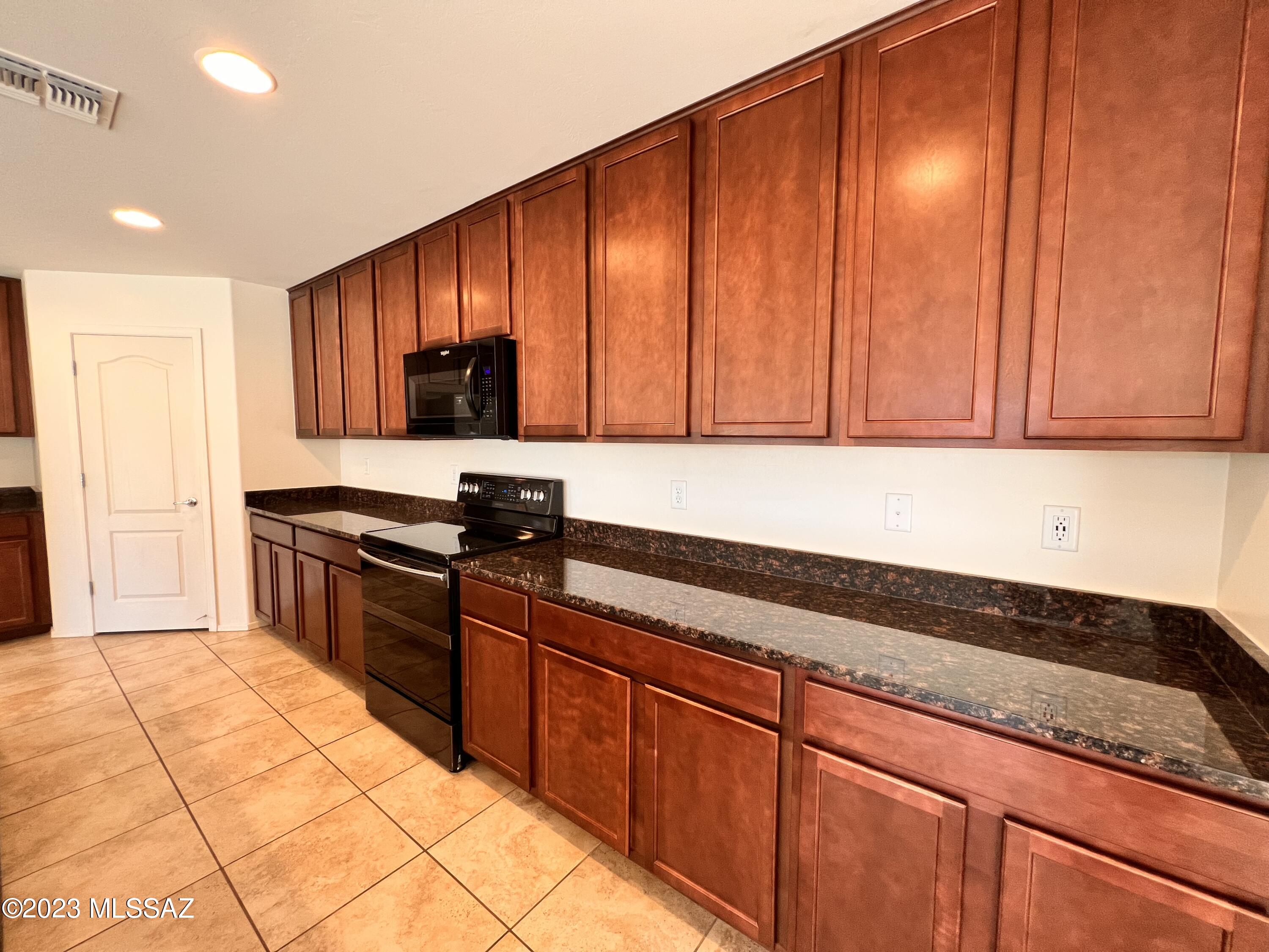 Gladden Farms BLK 13-15 - Residential Lease