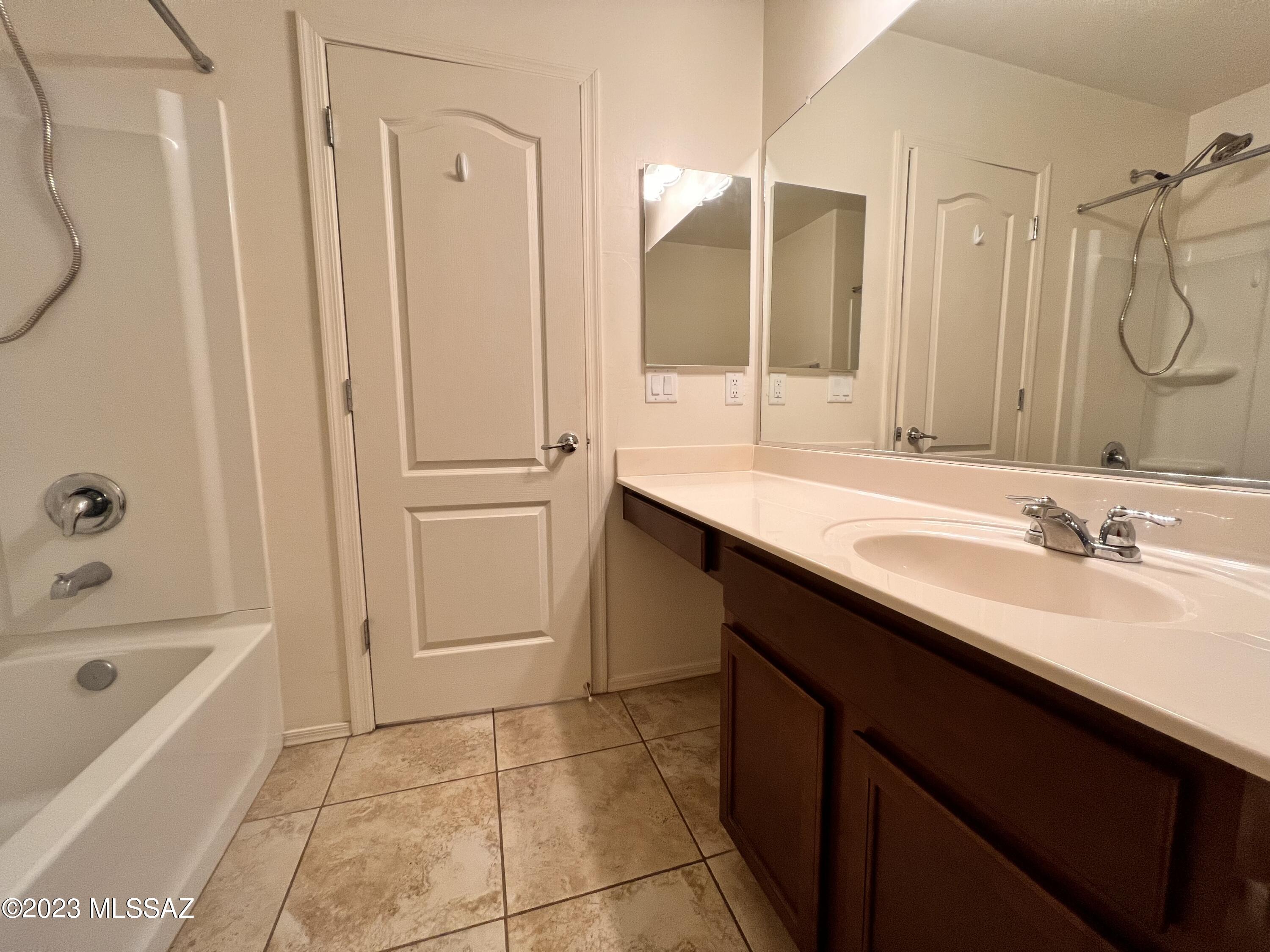 Gladden Farms BLK 13-15 - Residential Lease