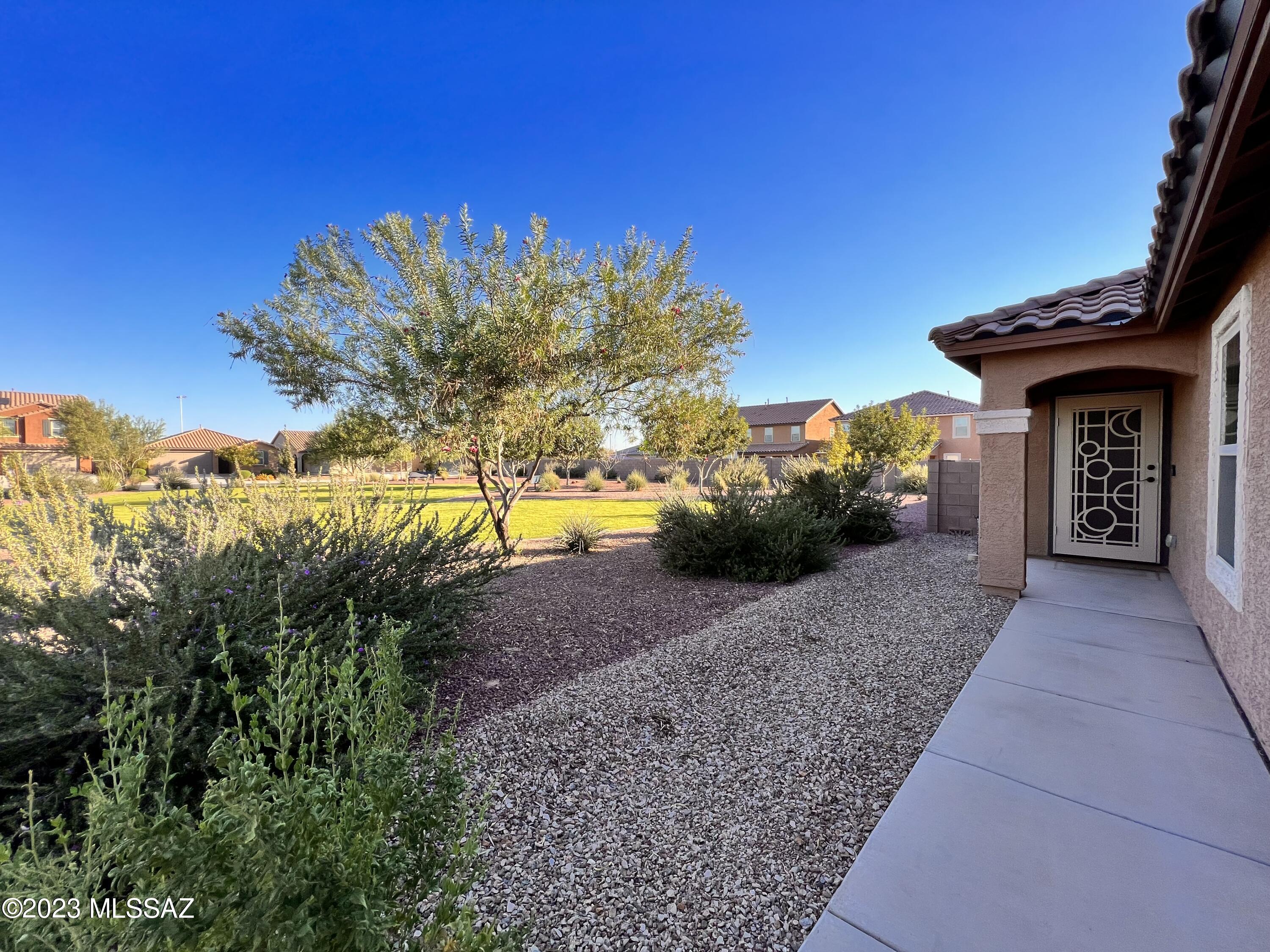 Gladden Farms BLK 13-15 - Residential Lease