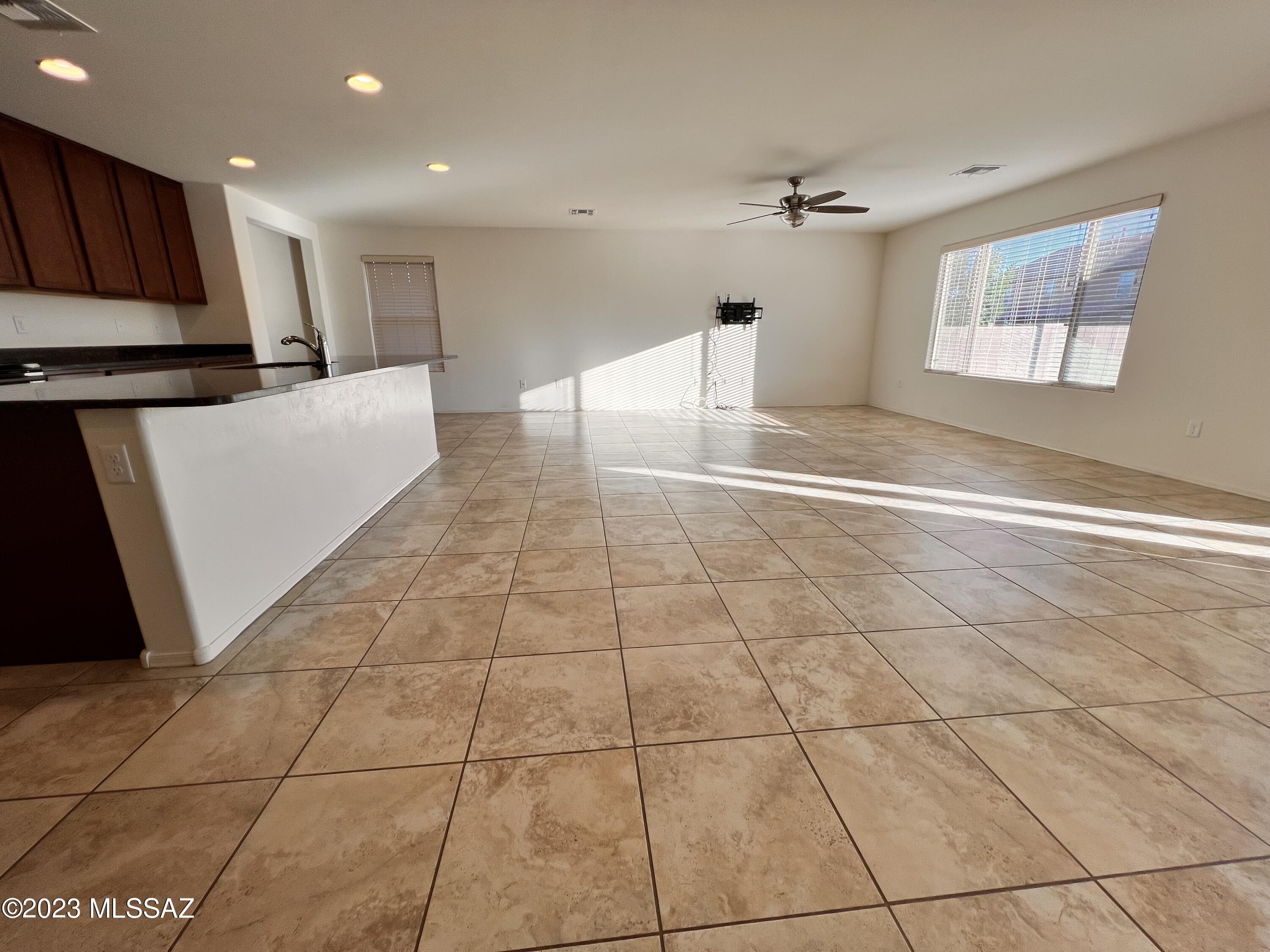 Gladden Farms BLK 13-15 - Residential Lease