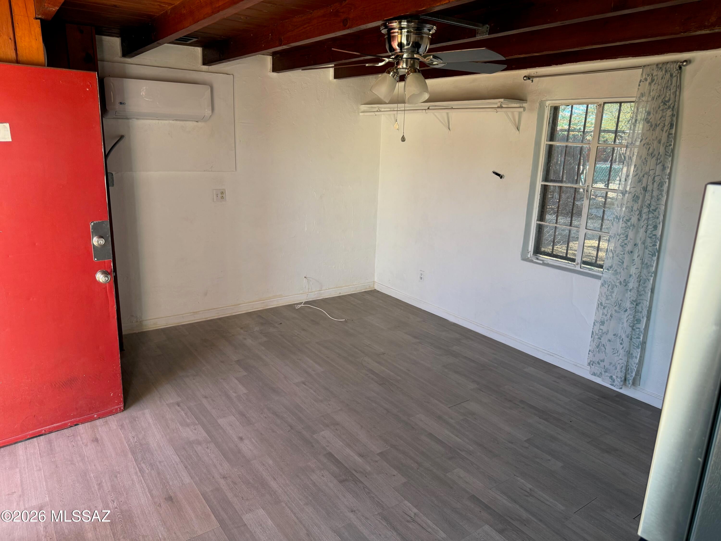 2519 N Estrella Avenue