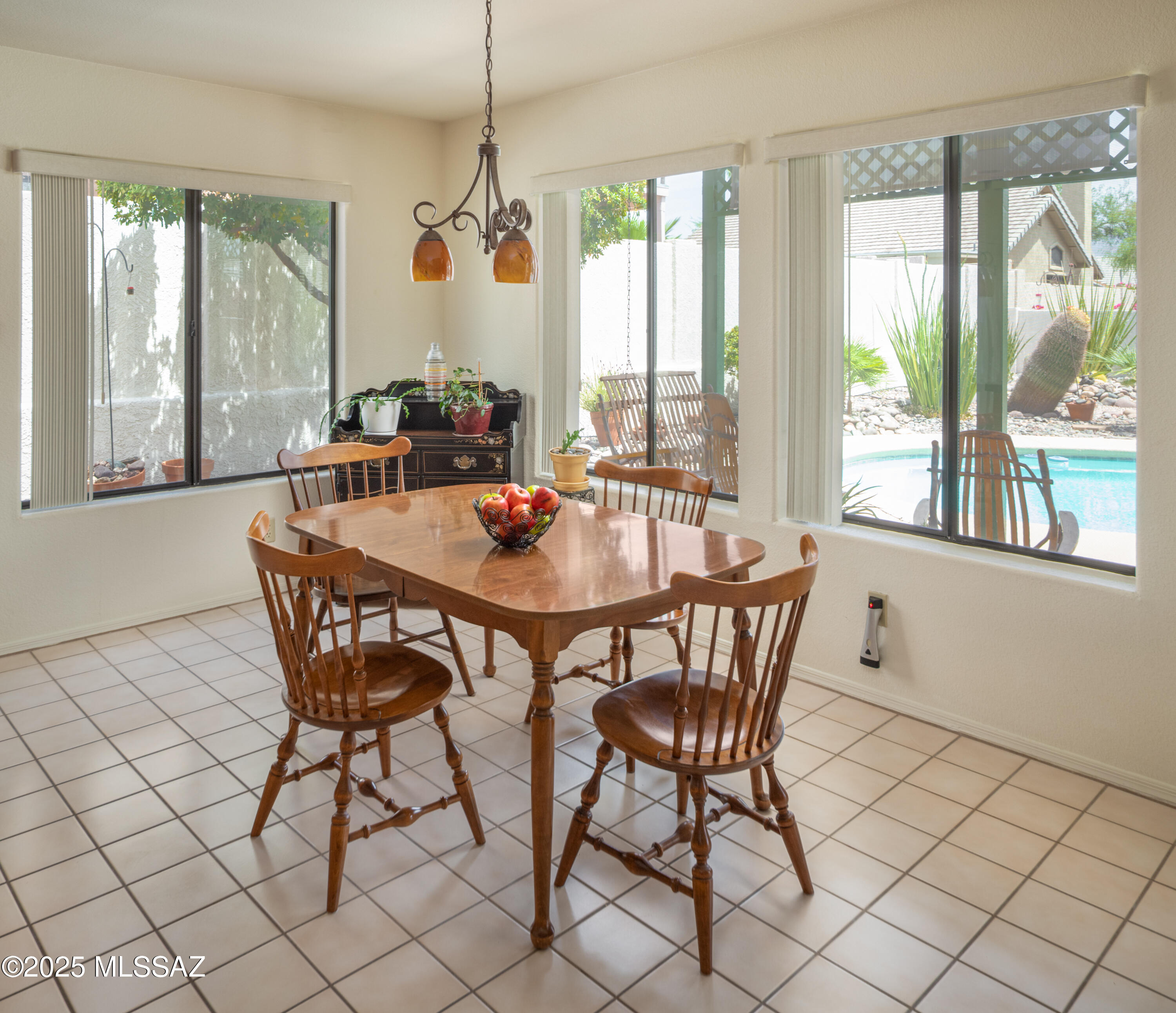 1133 W Masters Circle