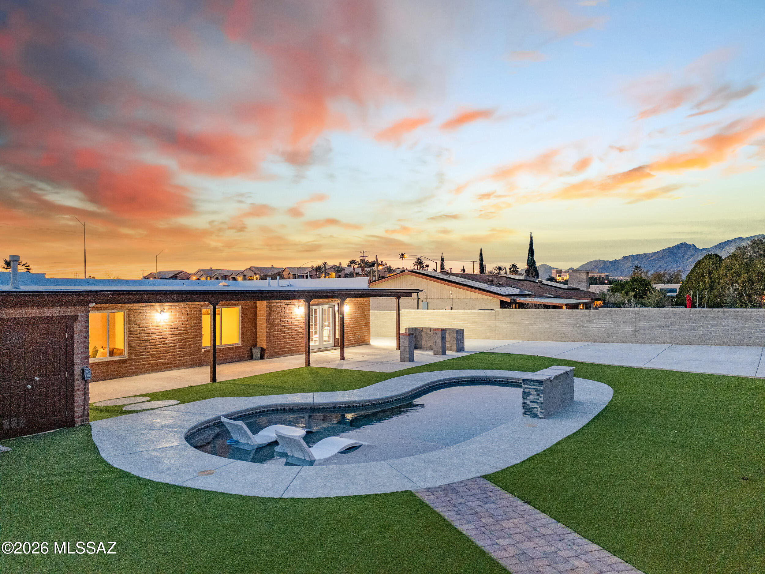 Wilshire Heights - Residential