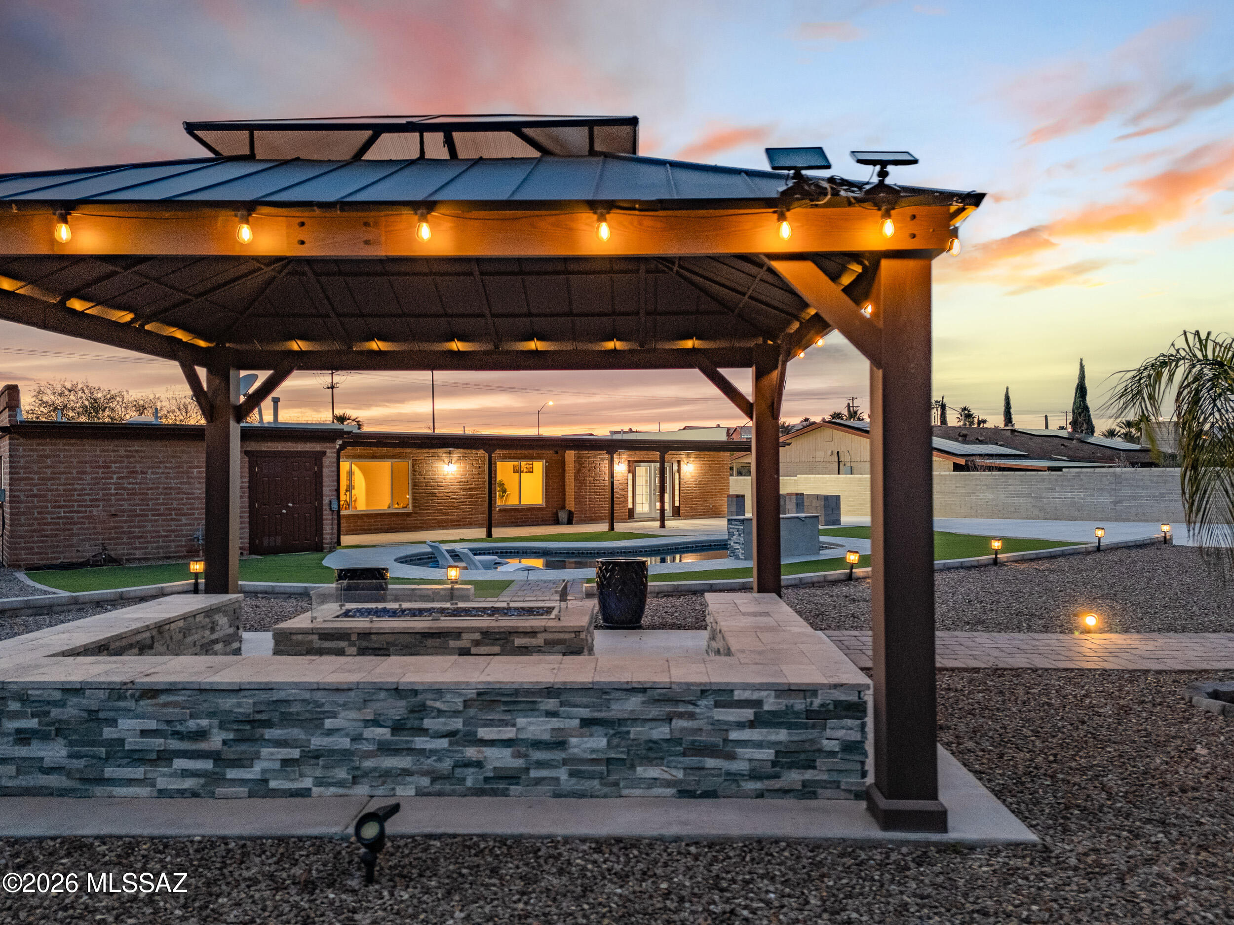 Wilshire Heights - Residential