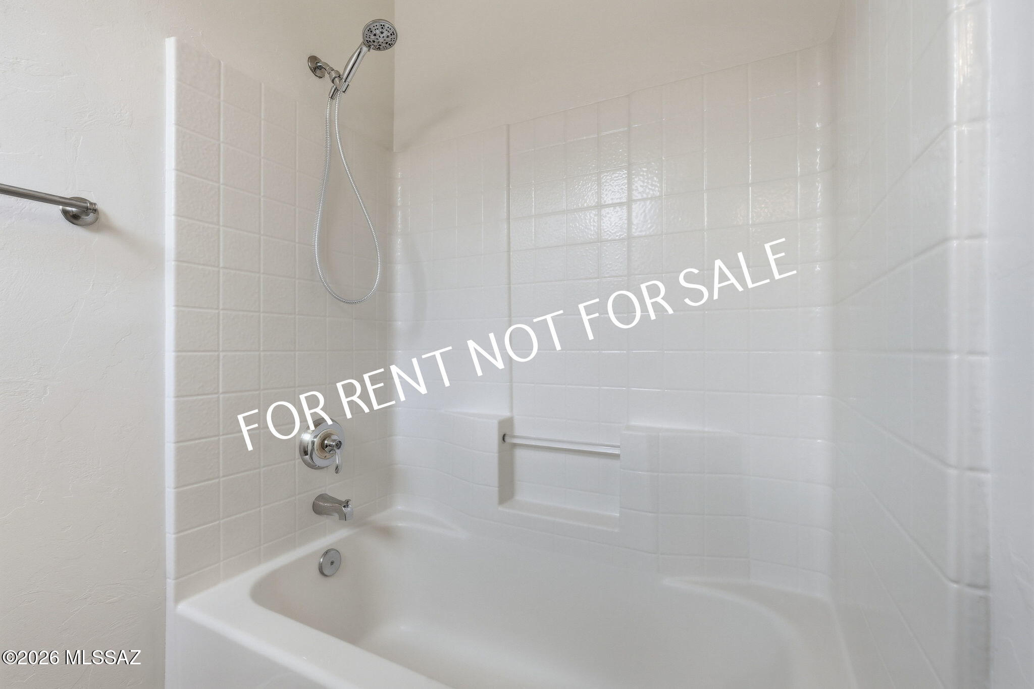 Agua Dulce (1-60) - Residential Lease