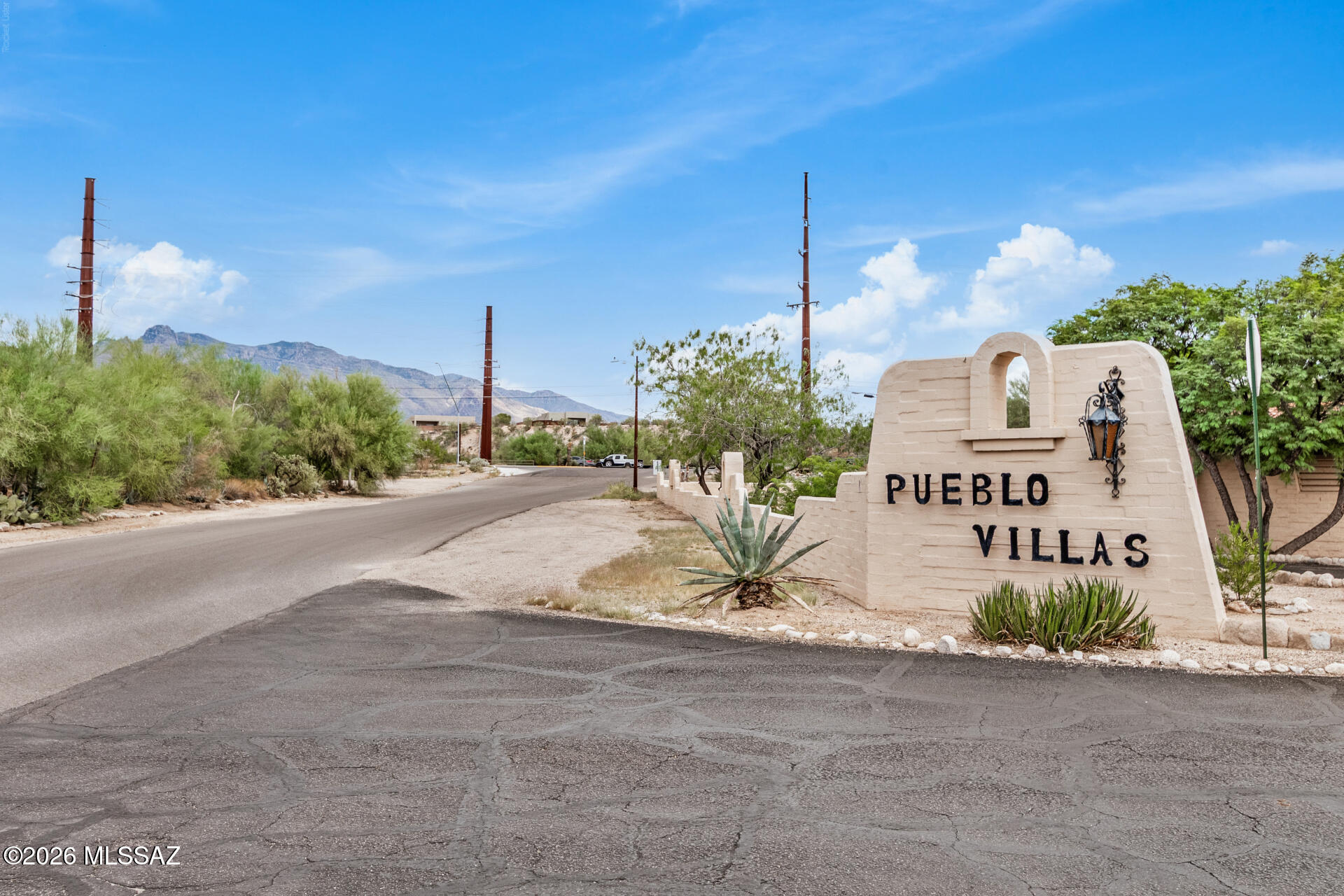 5250 N Pueblo Villas Drive