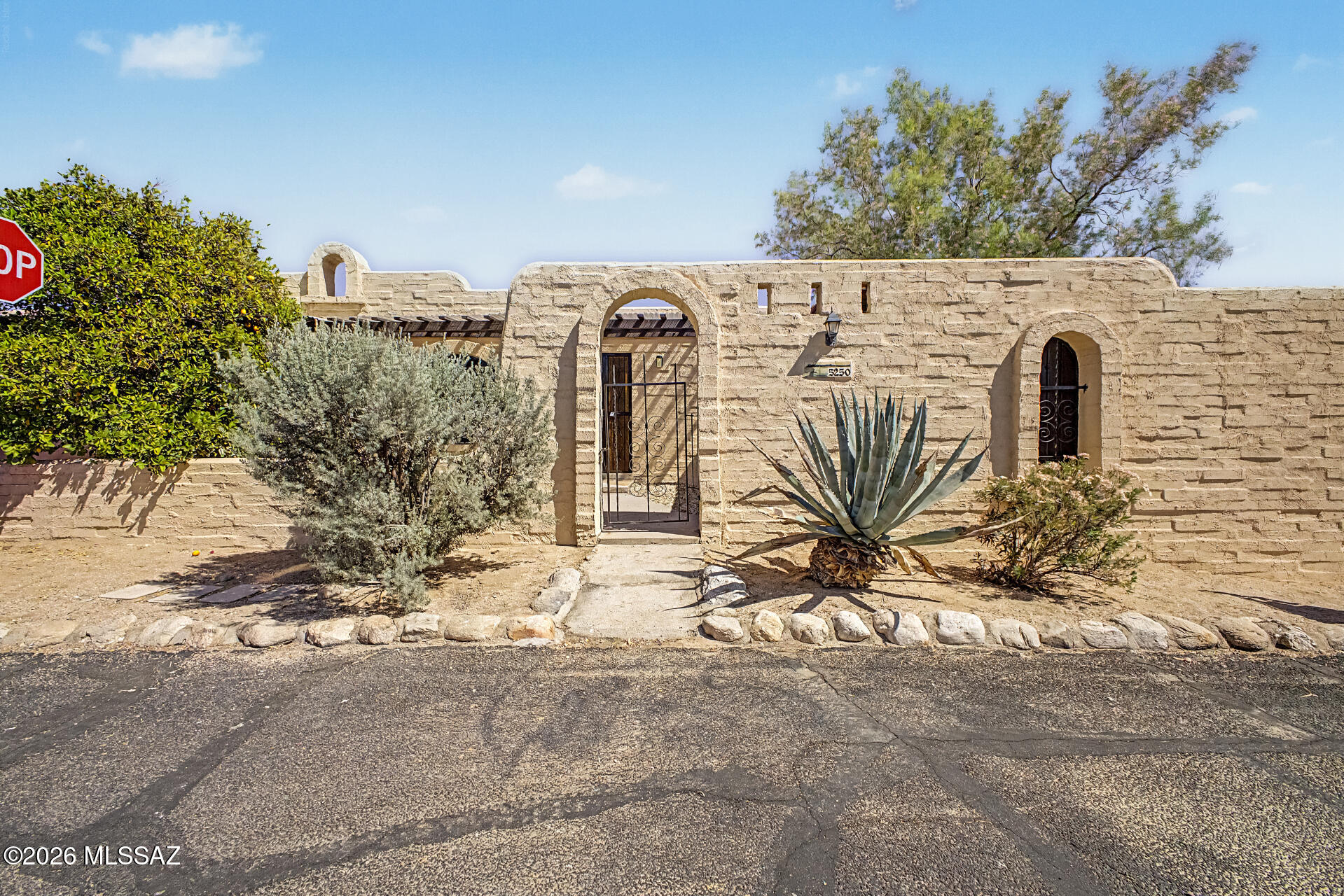 5250 N Pueblo Villas Drive